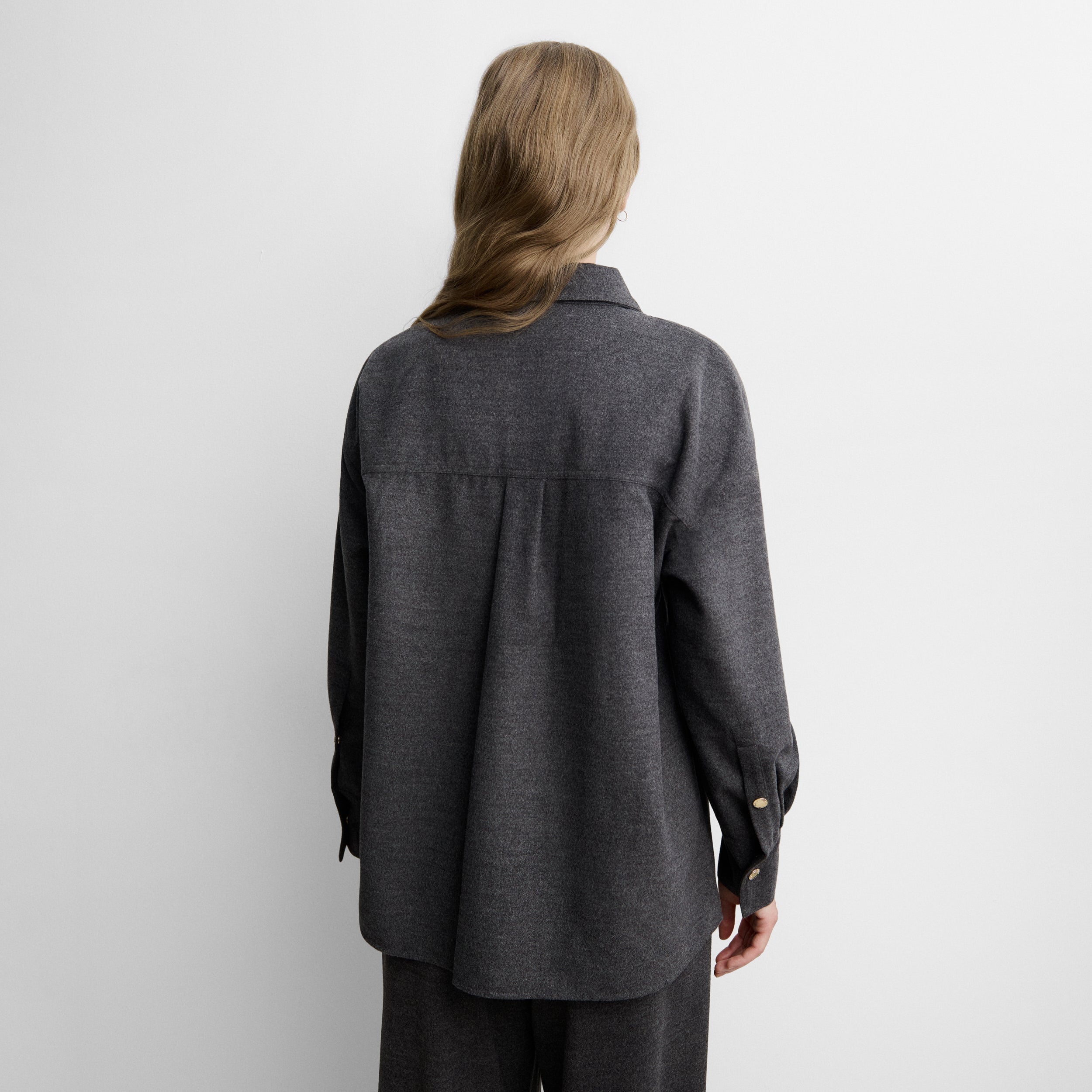 Sobrecamisa bolsillos