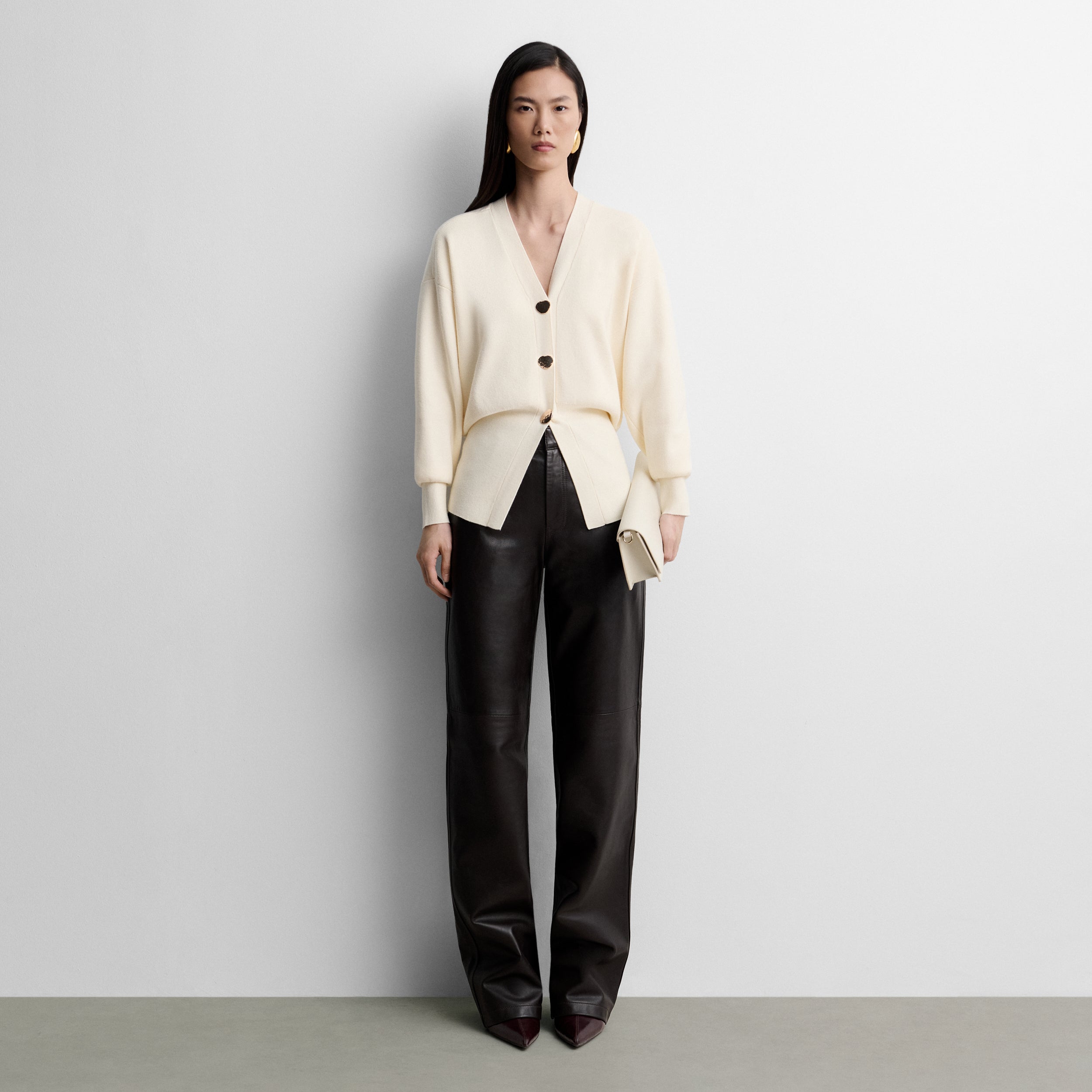 Knit cardigan with buttons