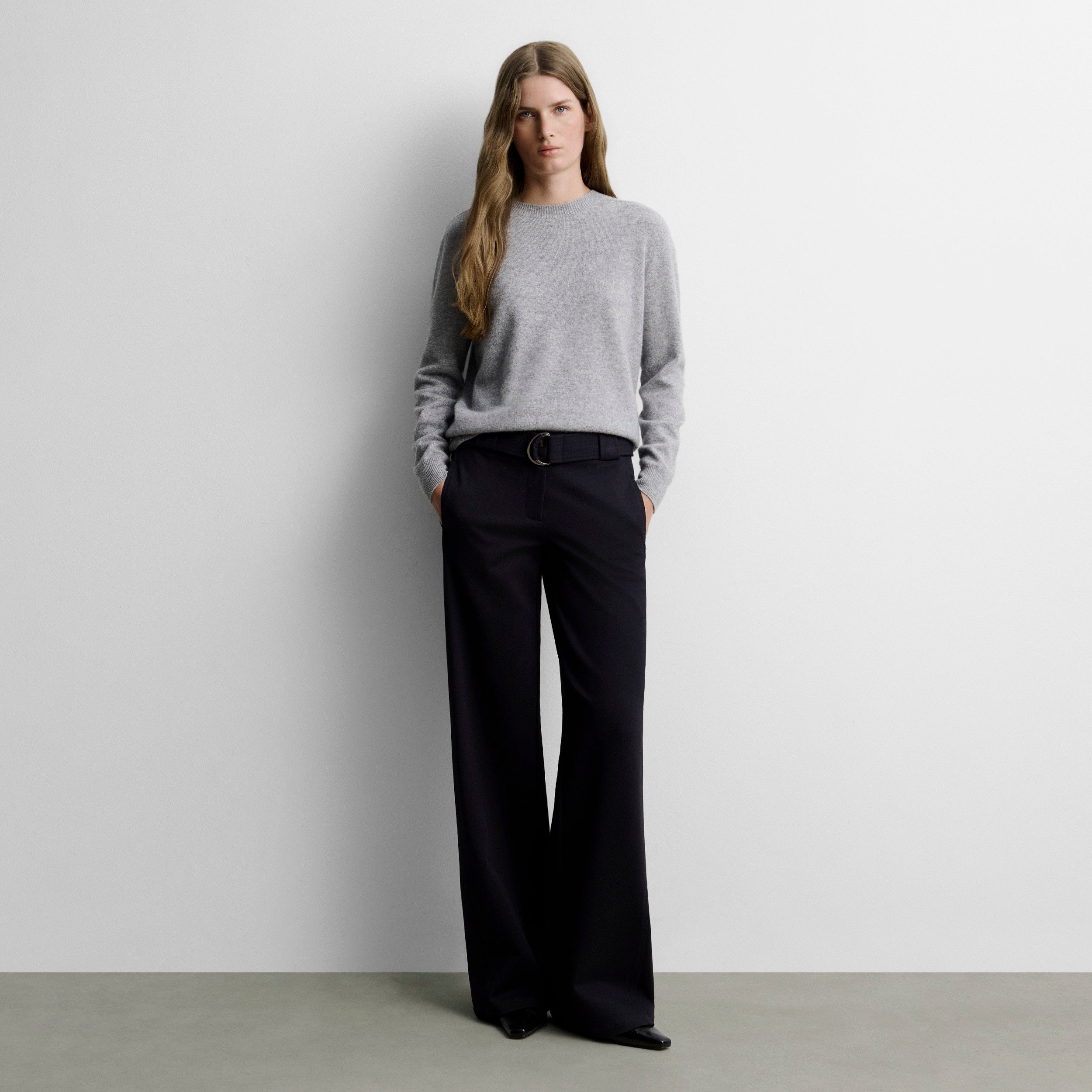 Wide stretch trousers