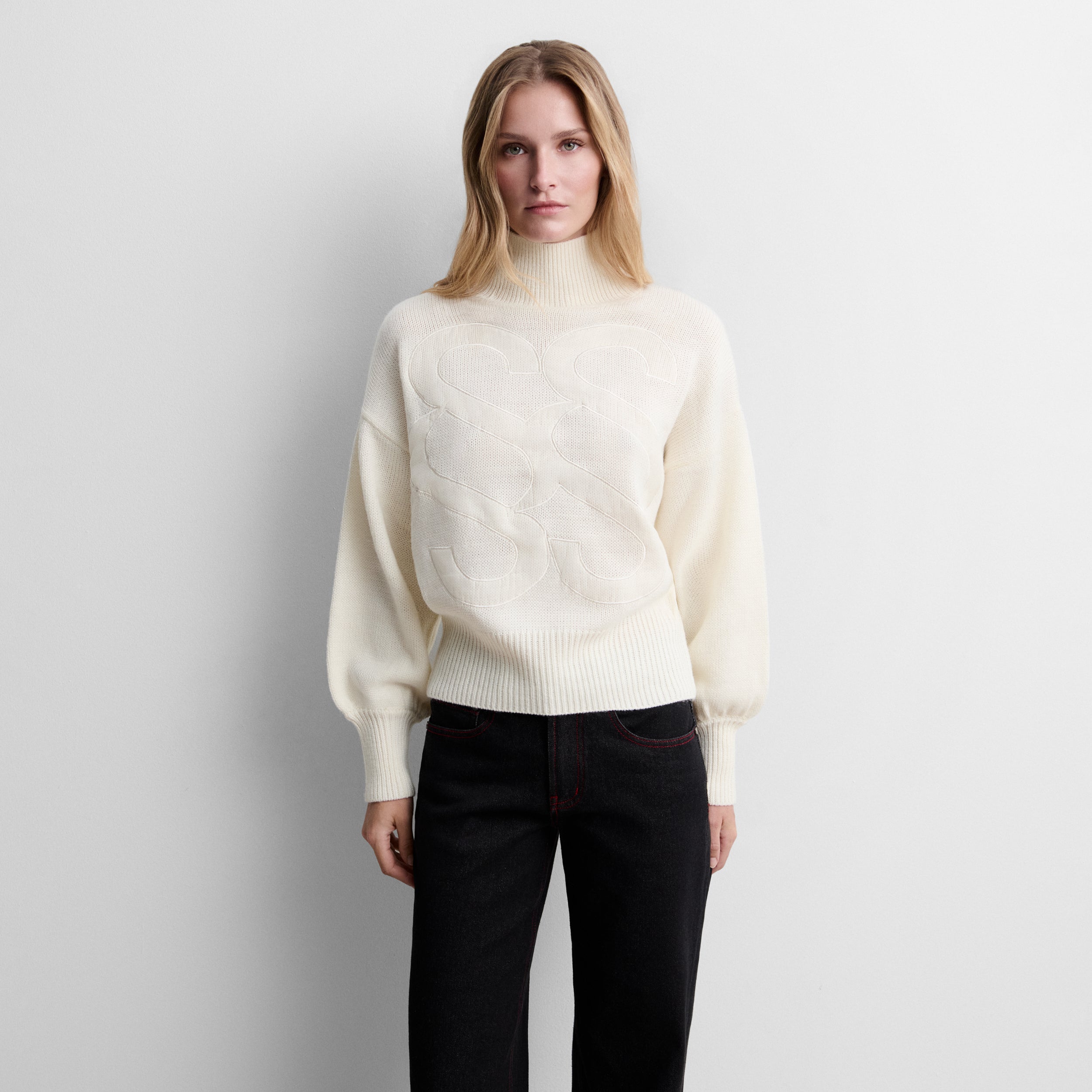Knit sweater with logo
