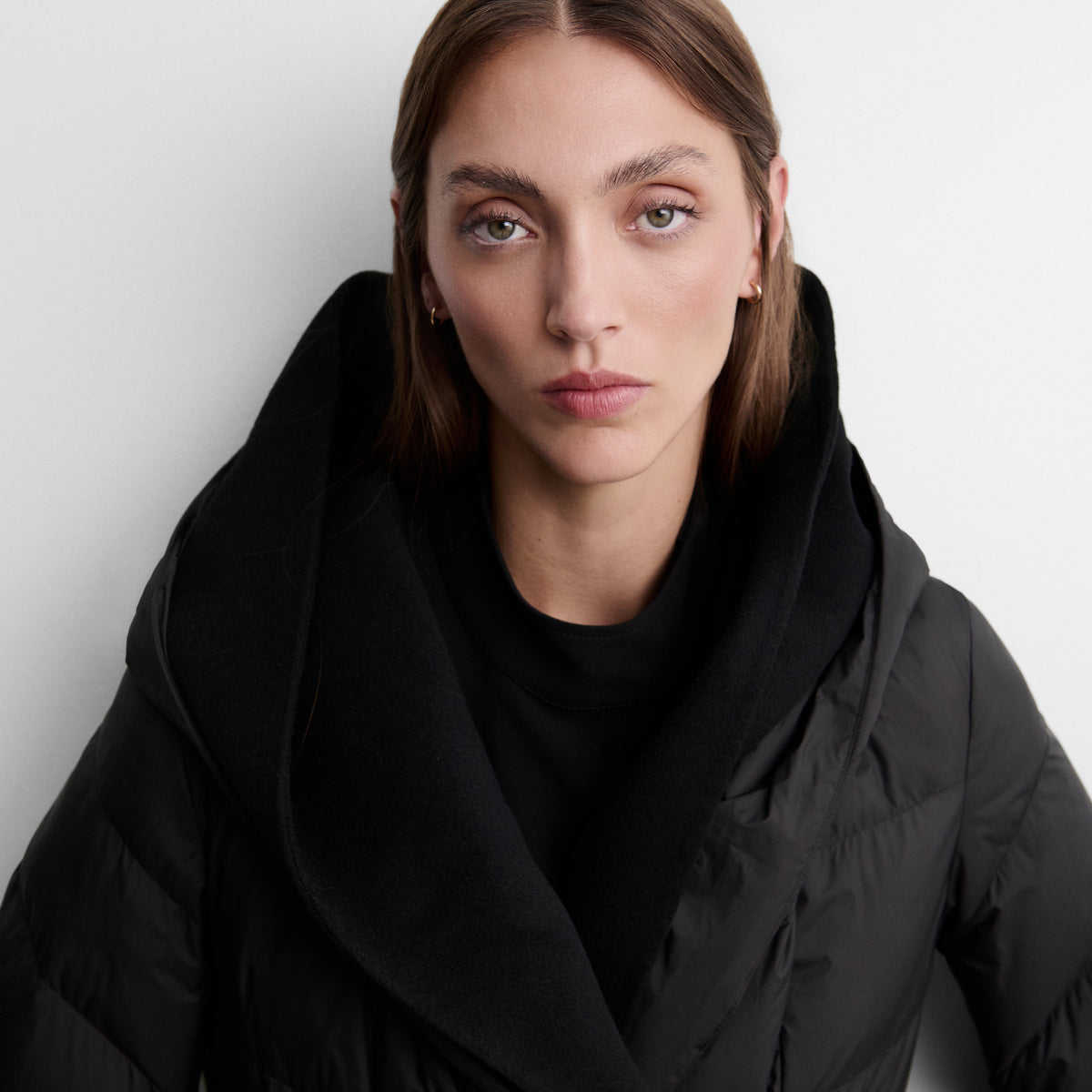 Parka larga capucha