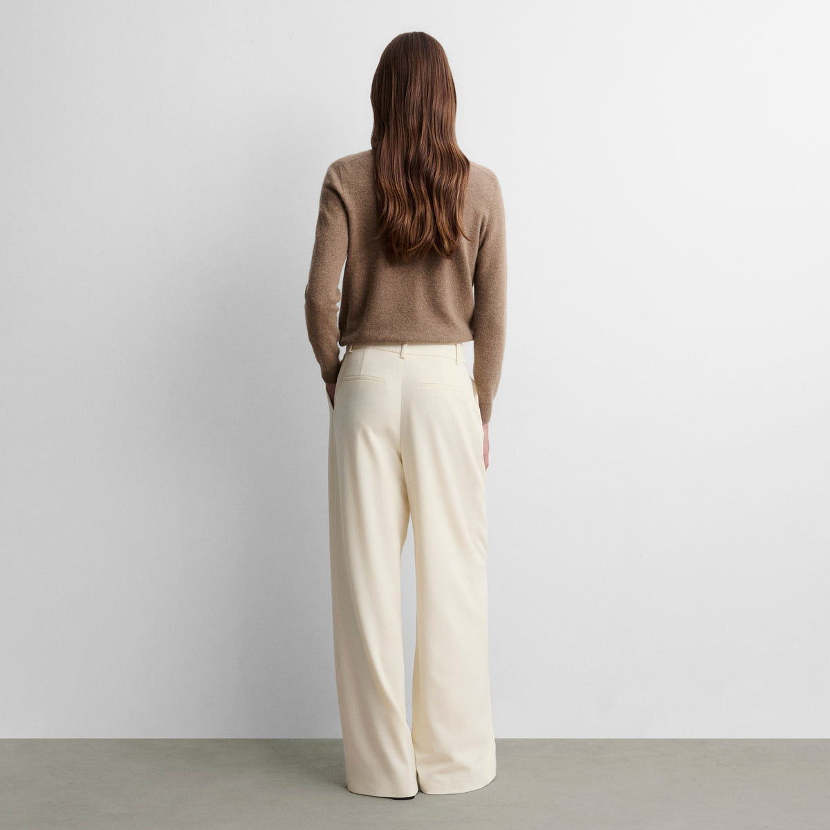 Wide pleated trousers