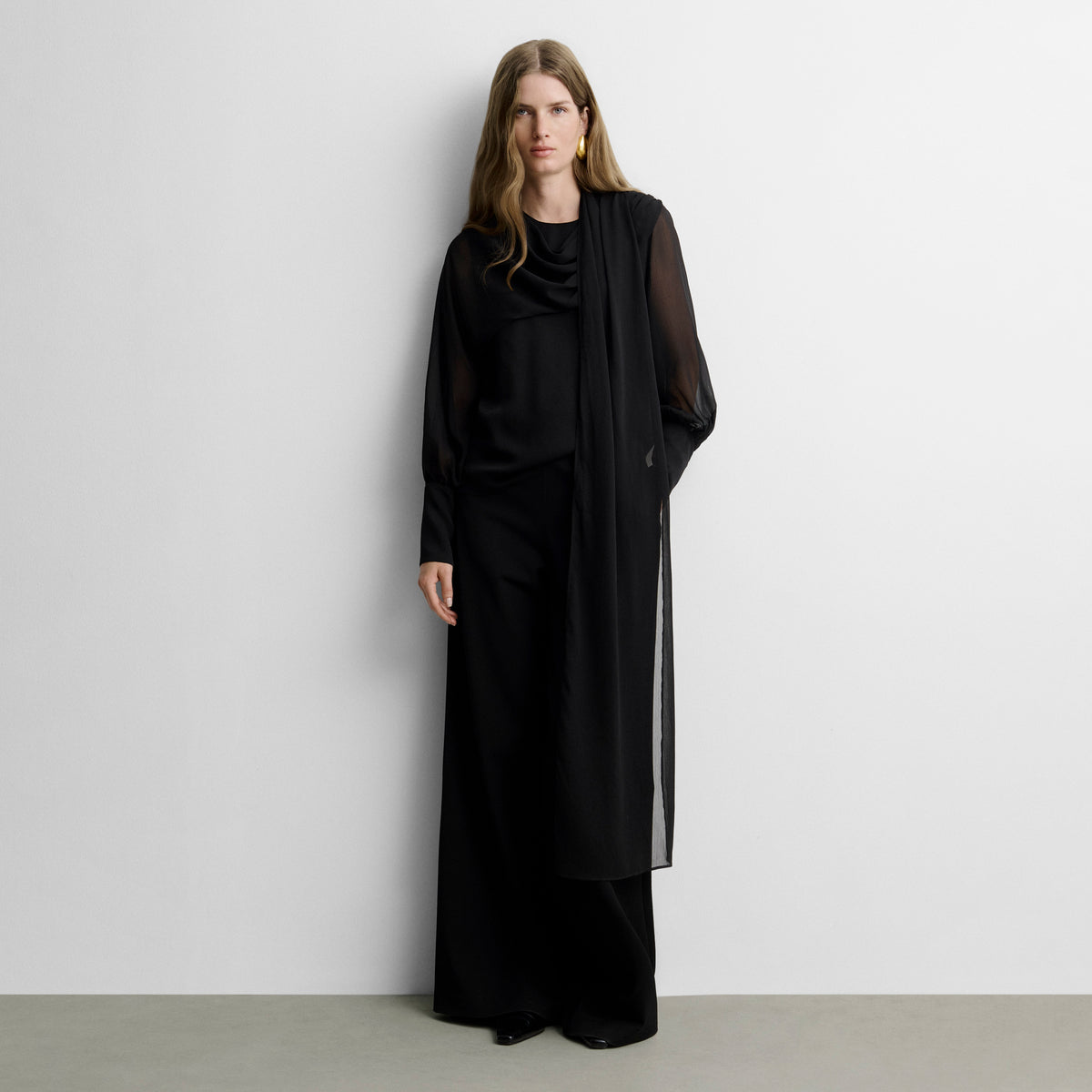 Flowy handkerchief-hem blouse