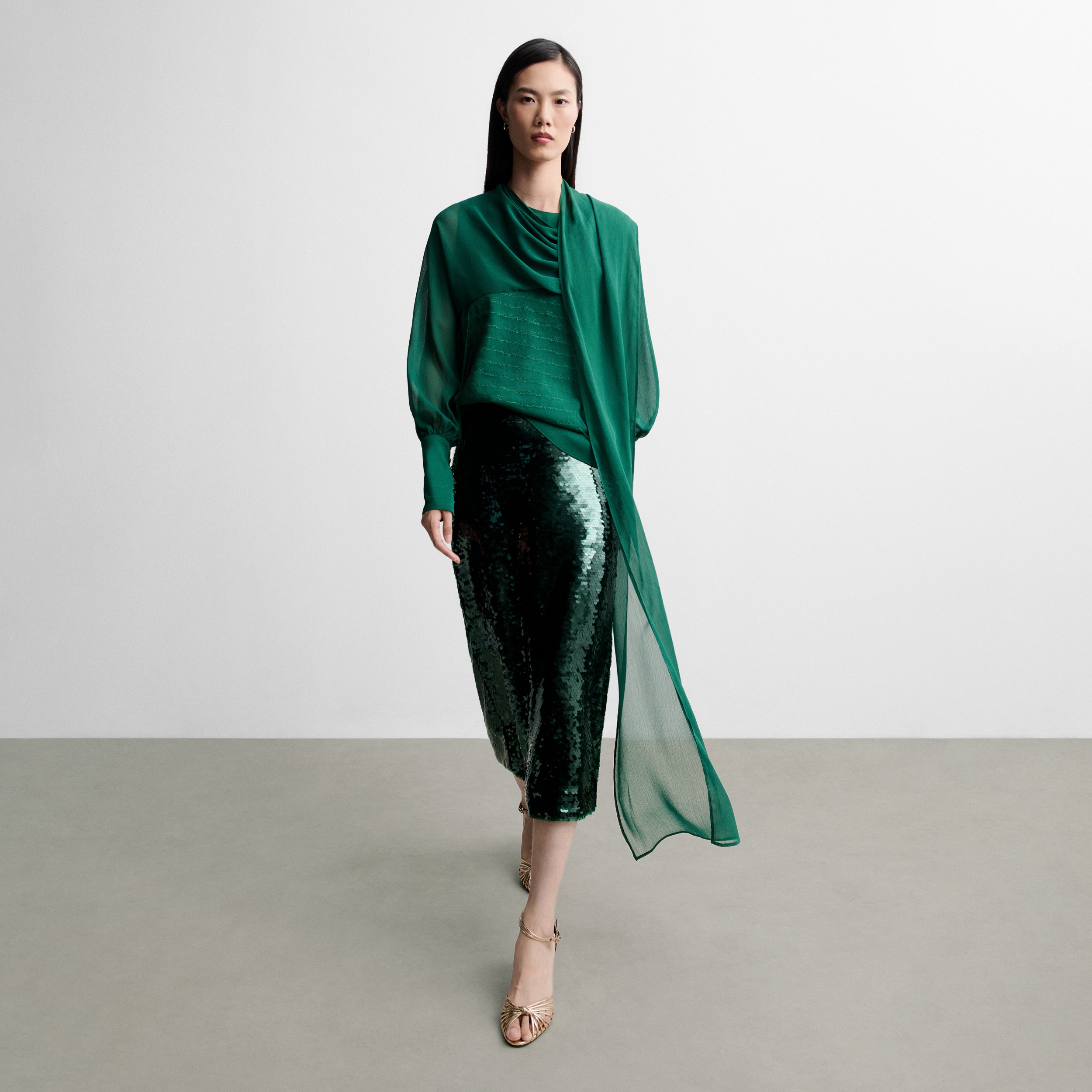 Blouse brodée à mouchoir