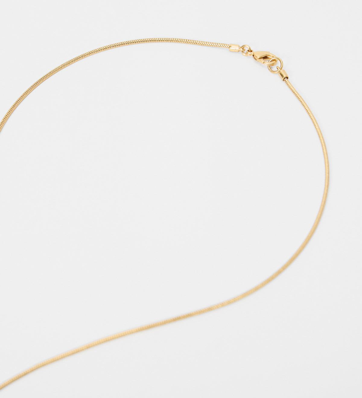 Collar dorado relicario
