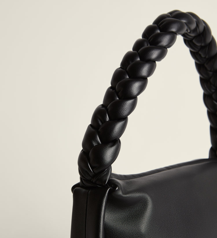 Shoulder bag with braided handle