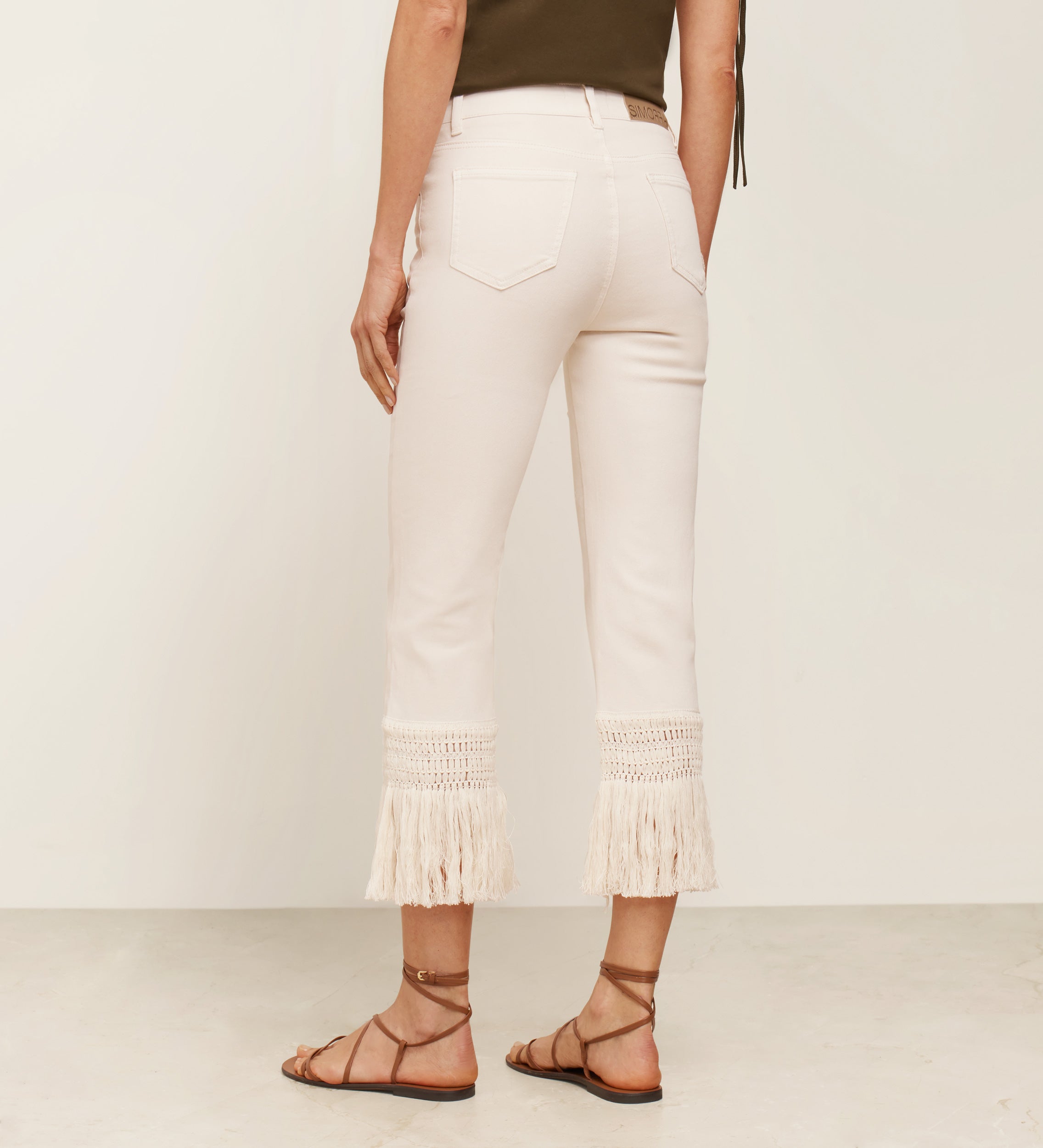 Pantalon blanco flecos sale