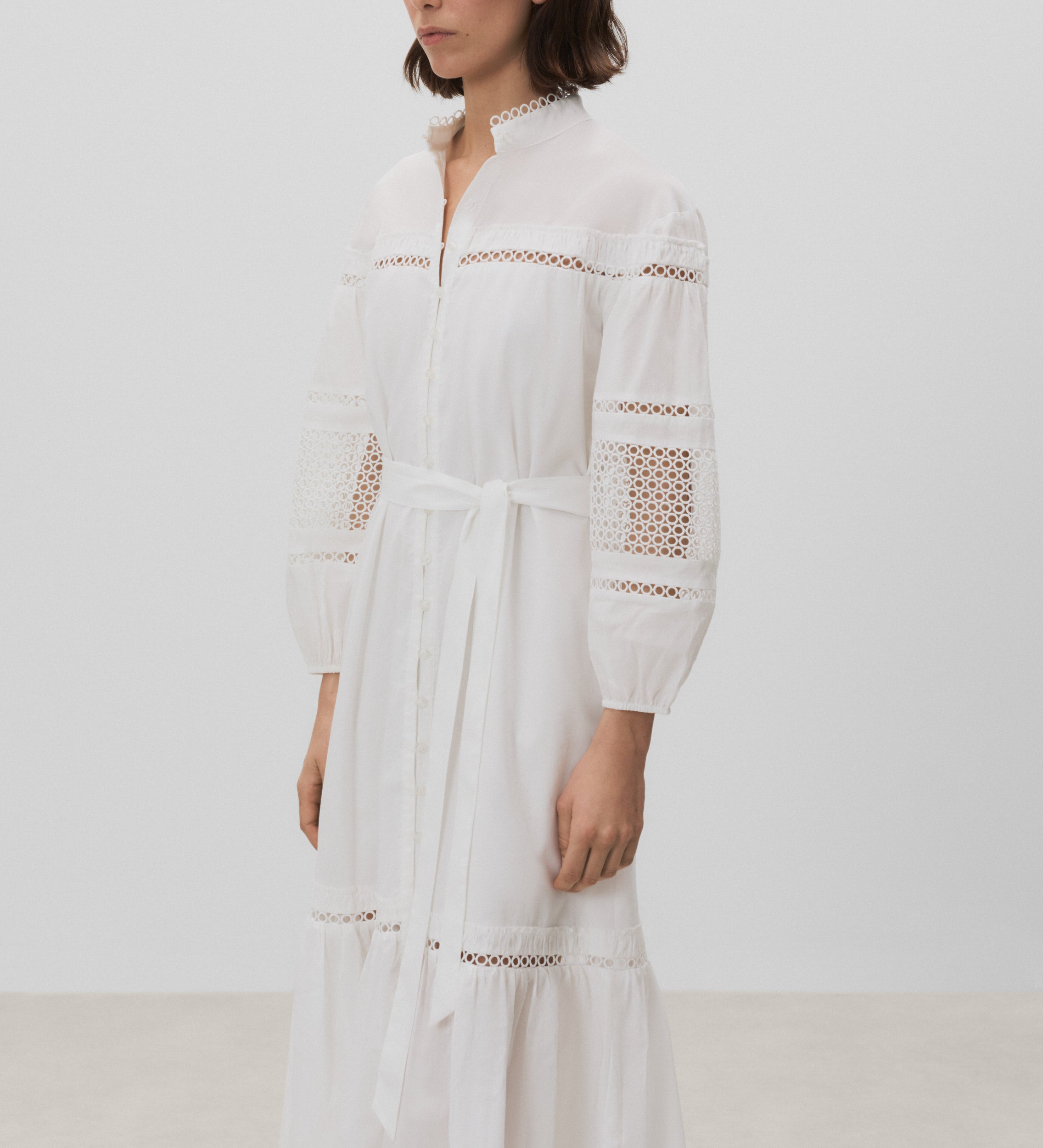 Robe en coton bordée