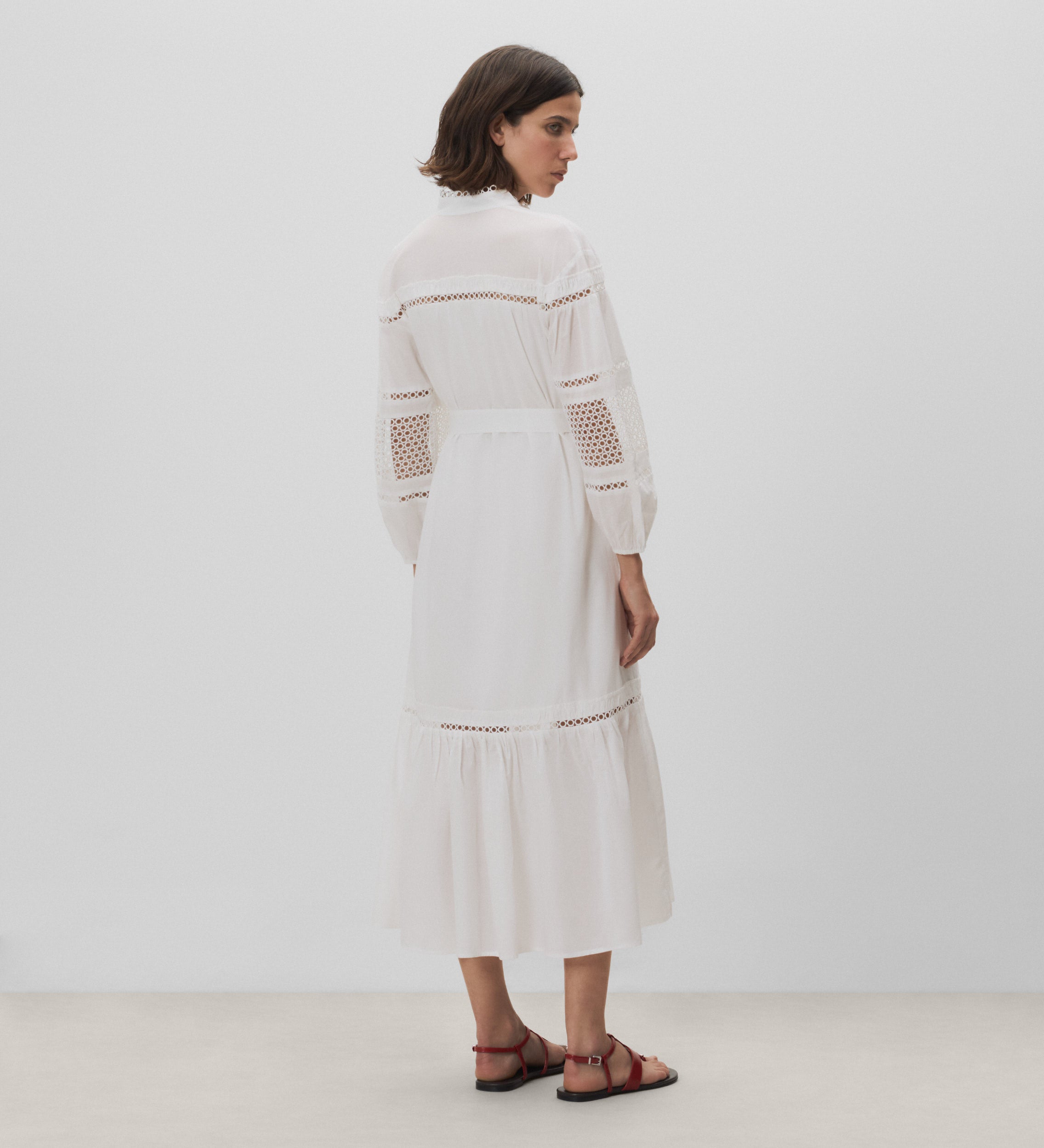 Robe en coton bordée