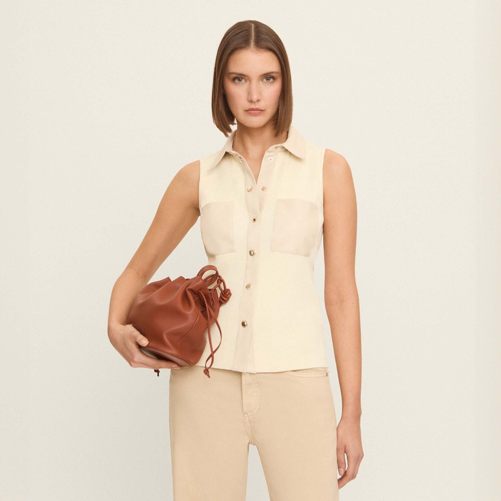 Top punto con ecopiel