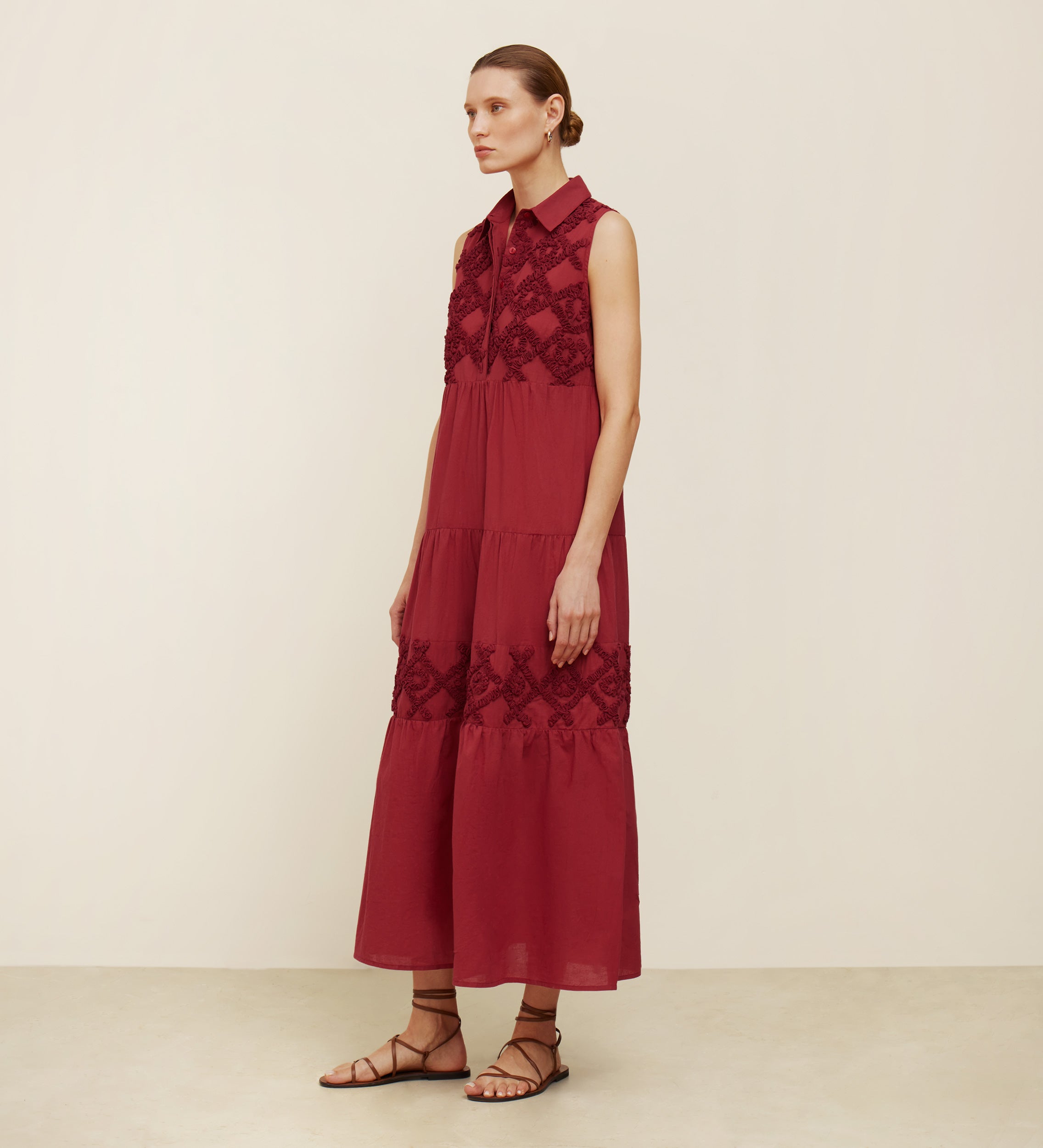 Embroidered dress with gathered floors