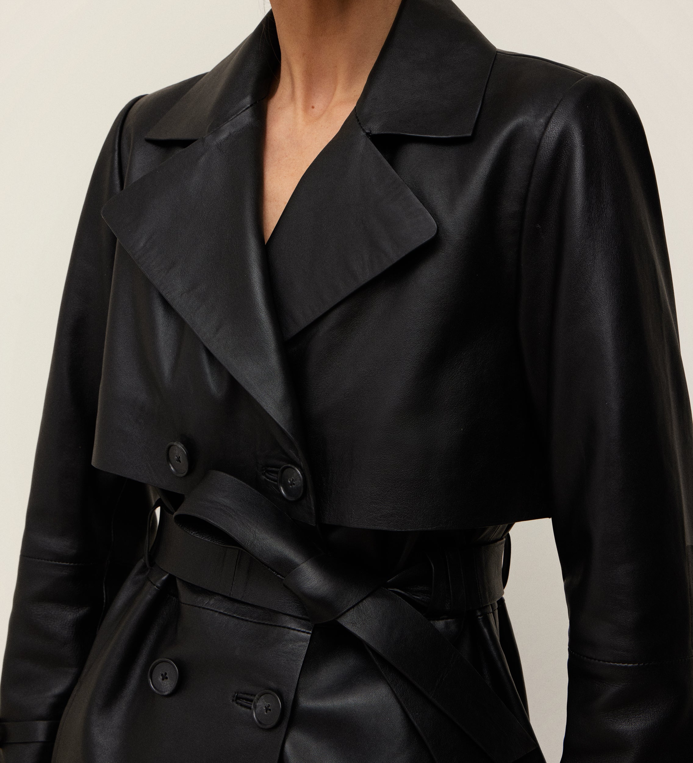 Nappa trench coat with buckles
