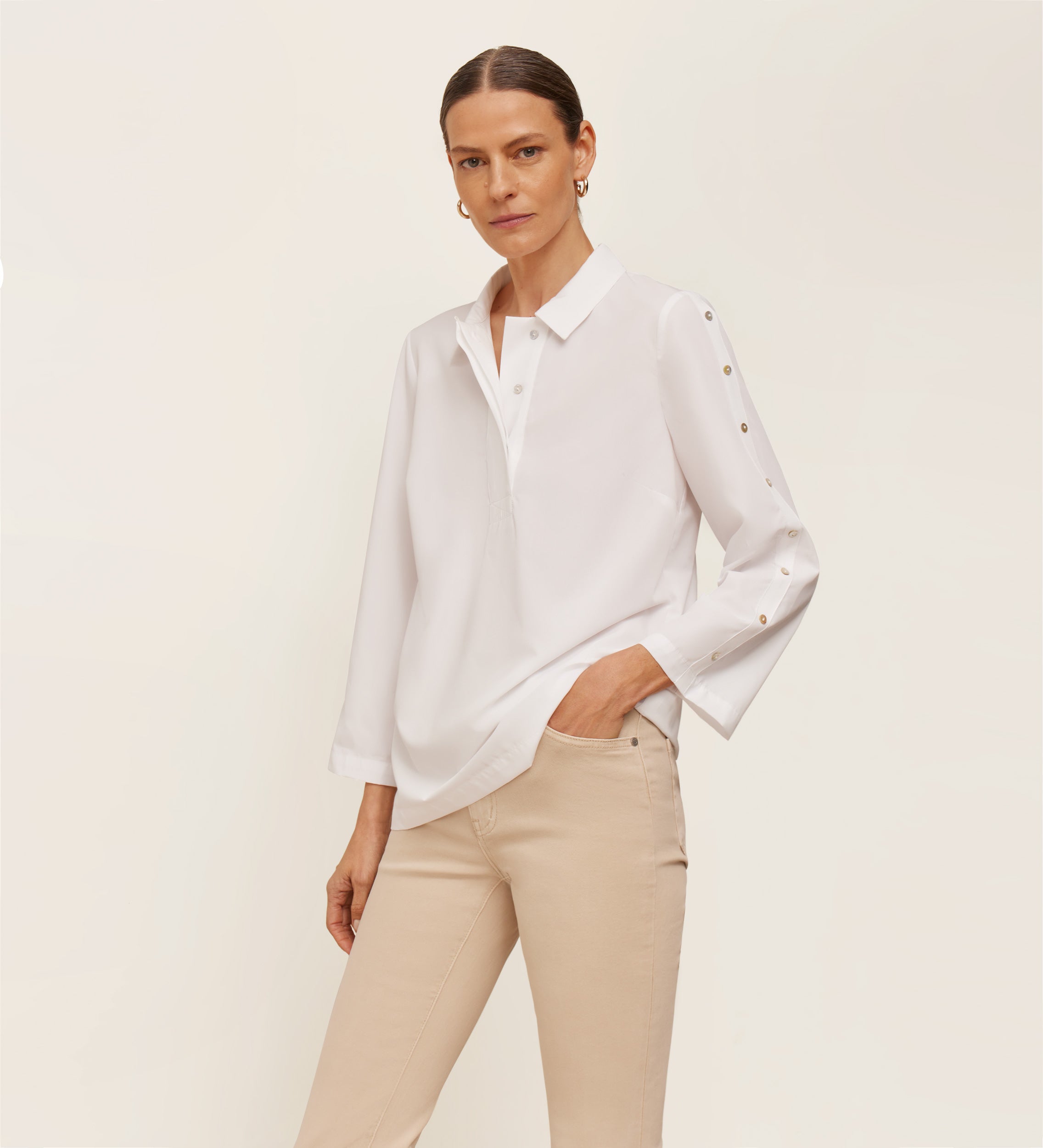 Button sleeve blouse