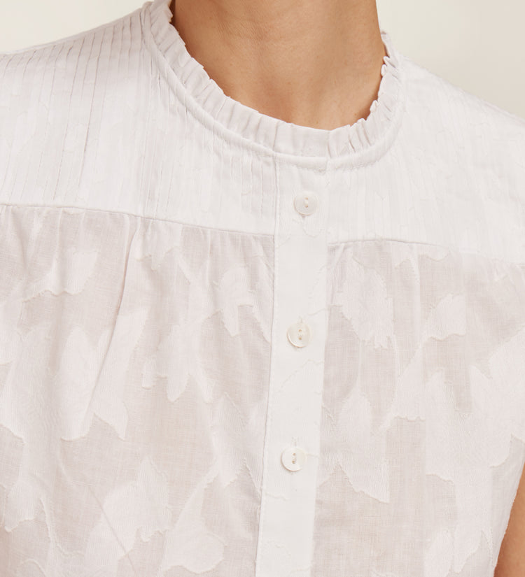 Blouse ourlée en fil coupé