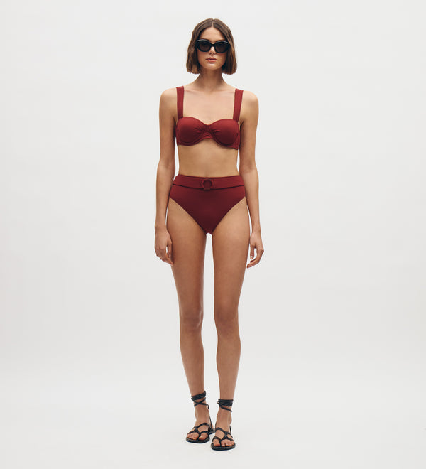 Top de bikini conformado