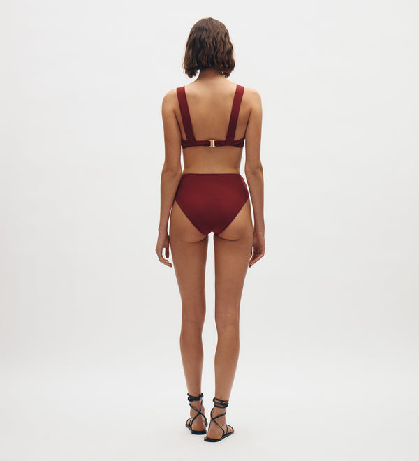 Top de bikini conformado