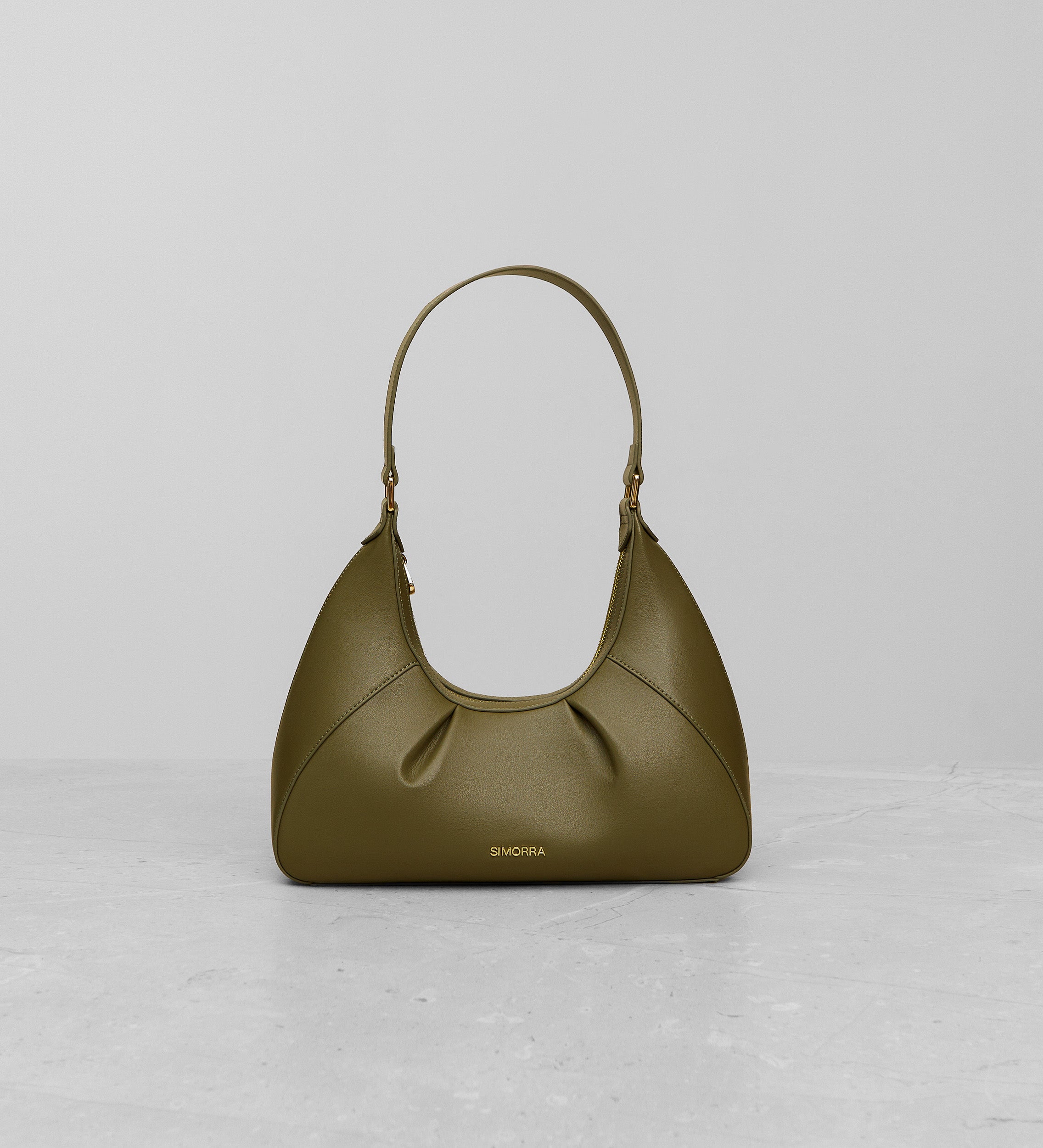 Structured shoulder bag