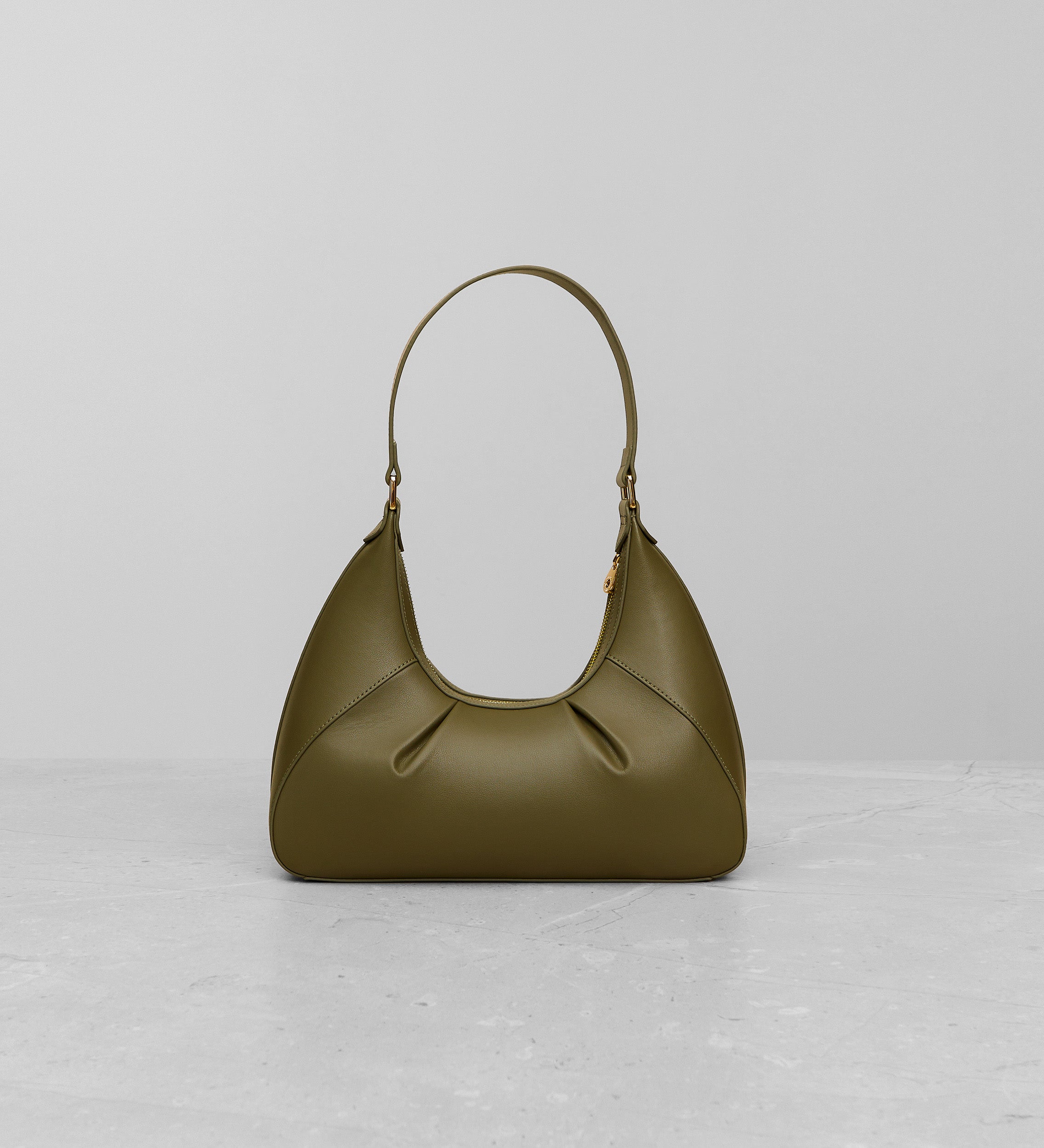 Structured shoulder bag