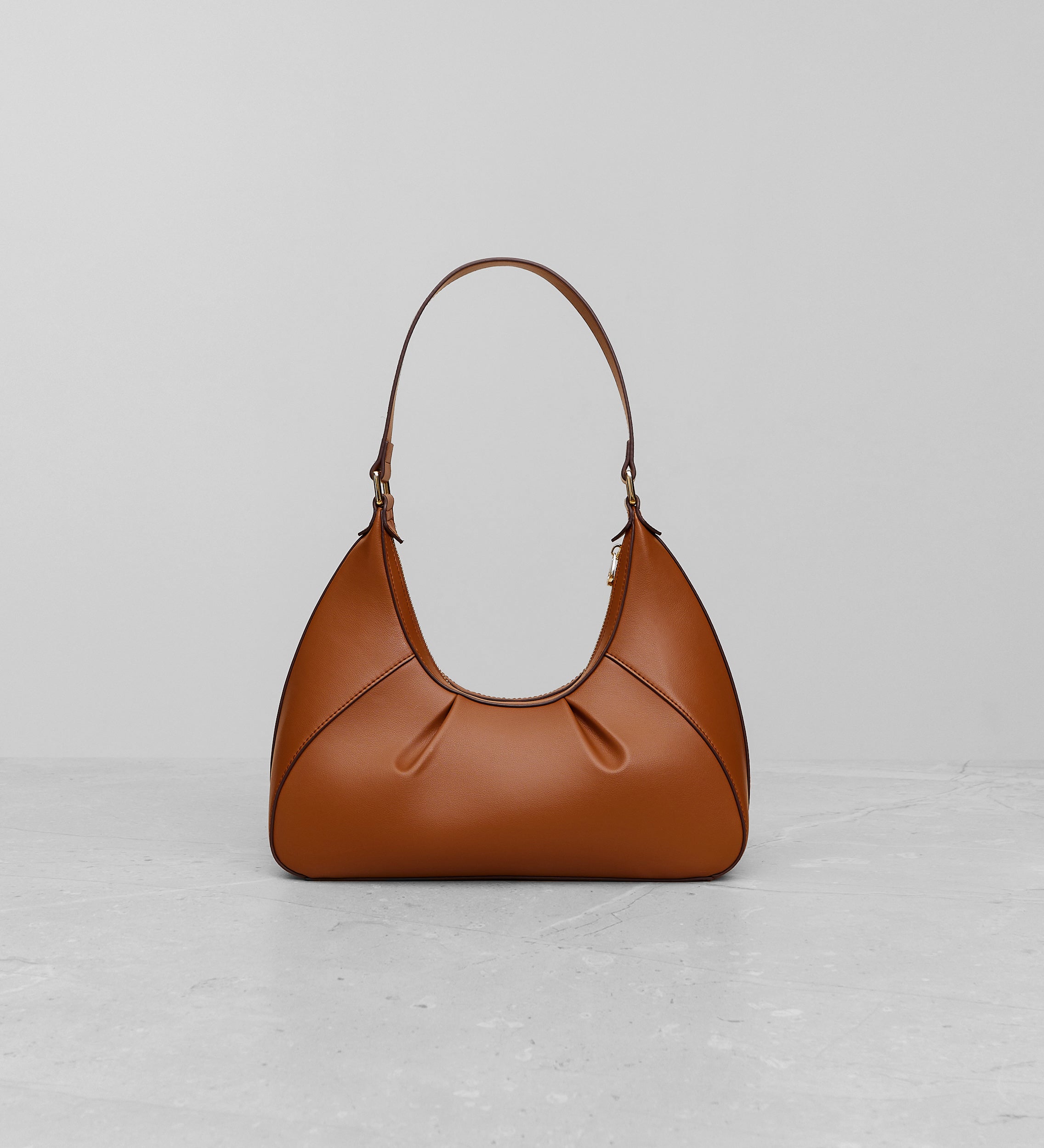 Structured shoulder bag