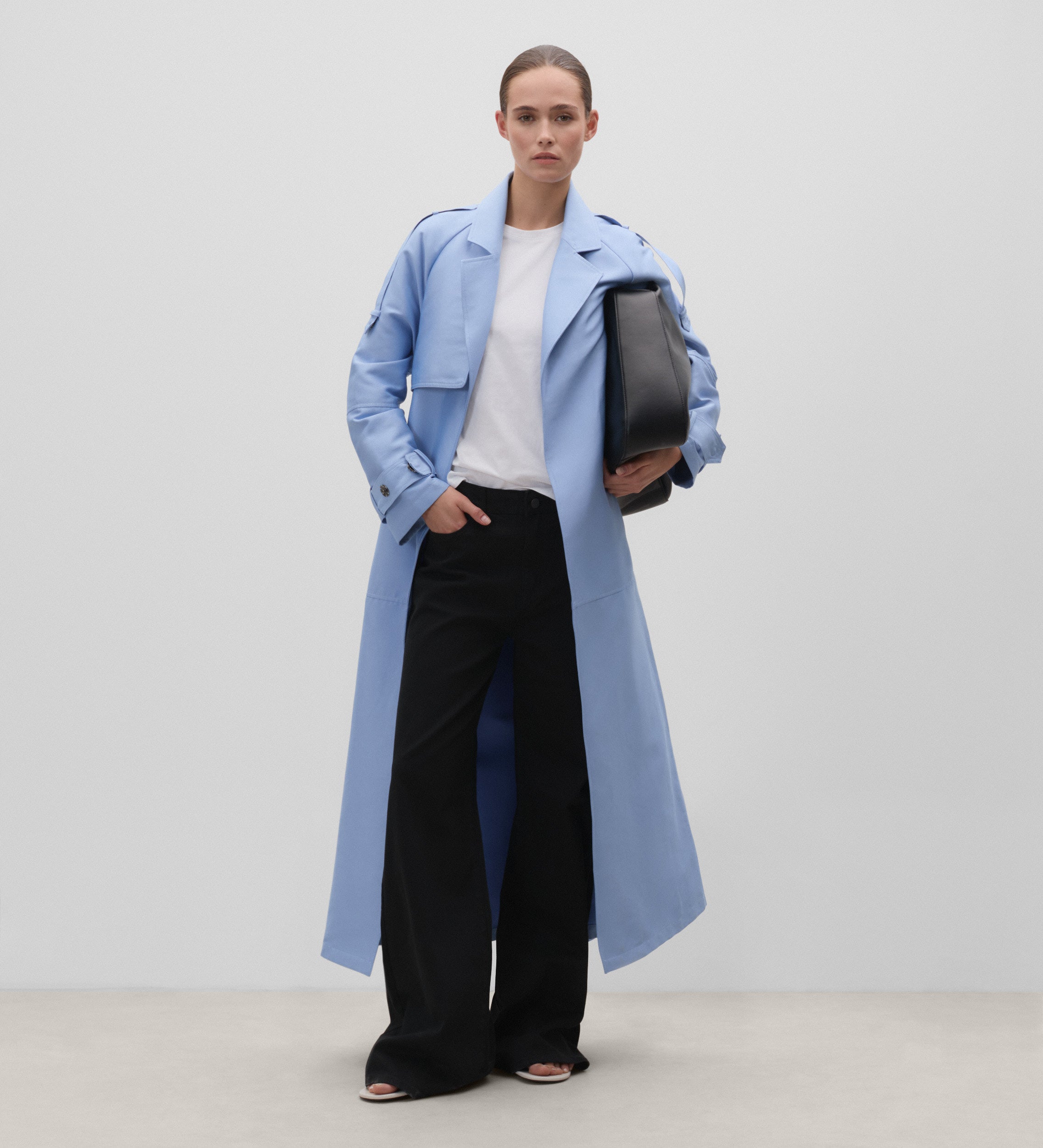 Gabardina cinturón lazada