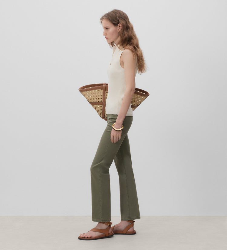 Slim pants
