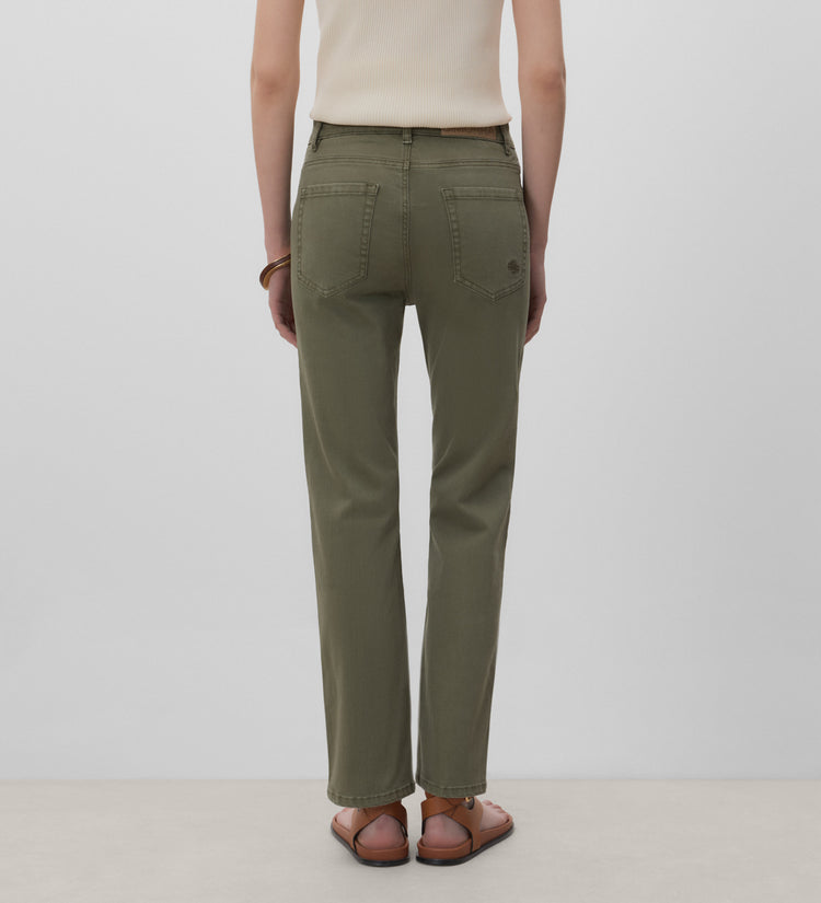 Slim pants