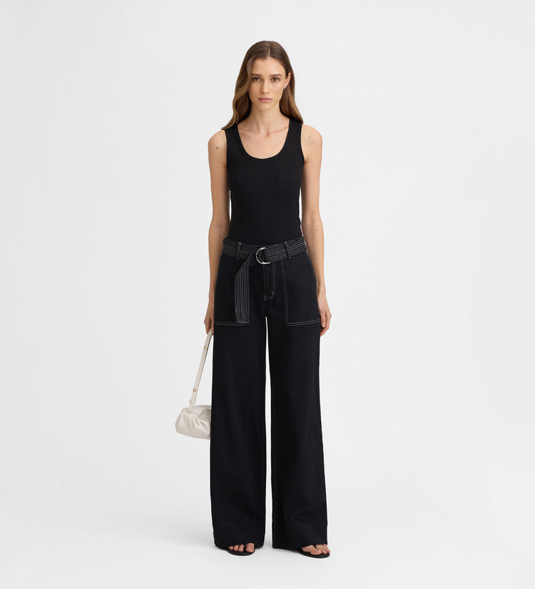 Pantalón denim pespuntes