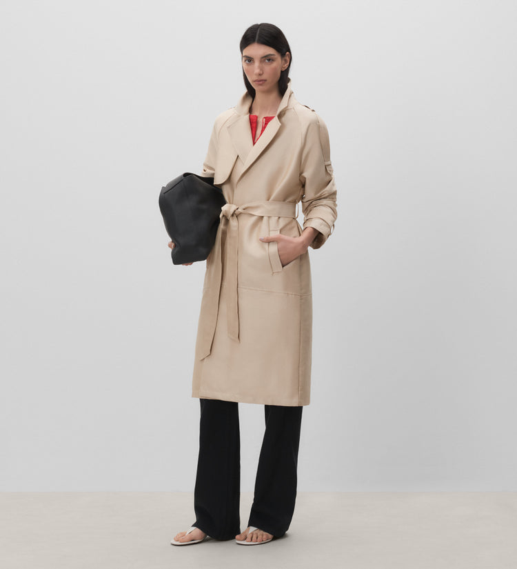 Tie belt trench coat