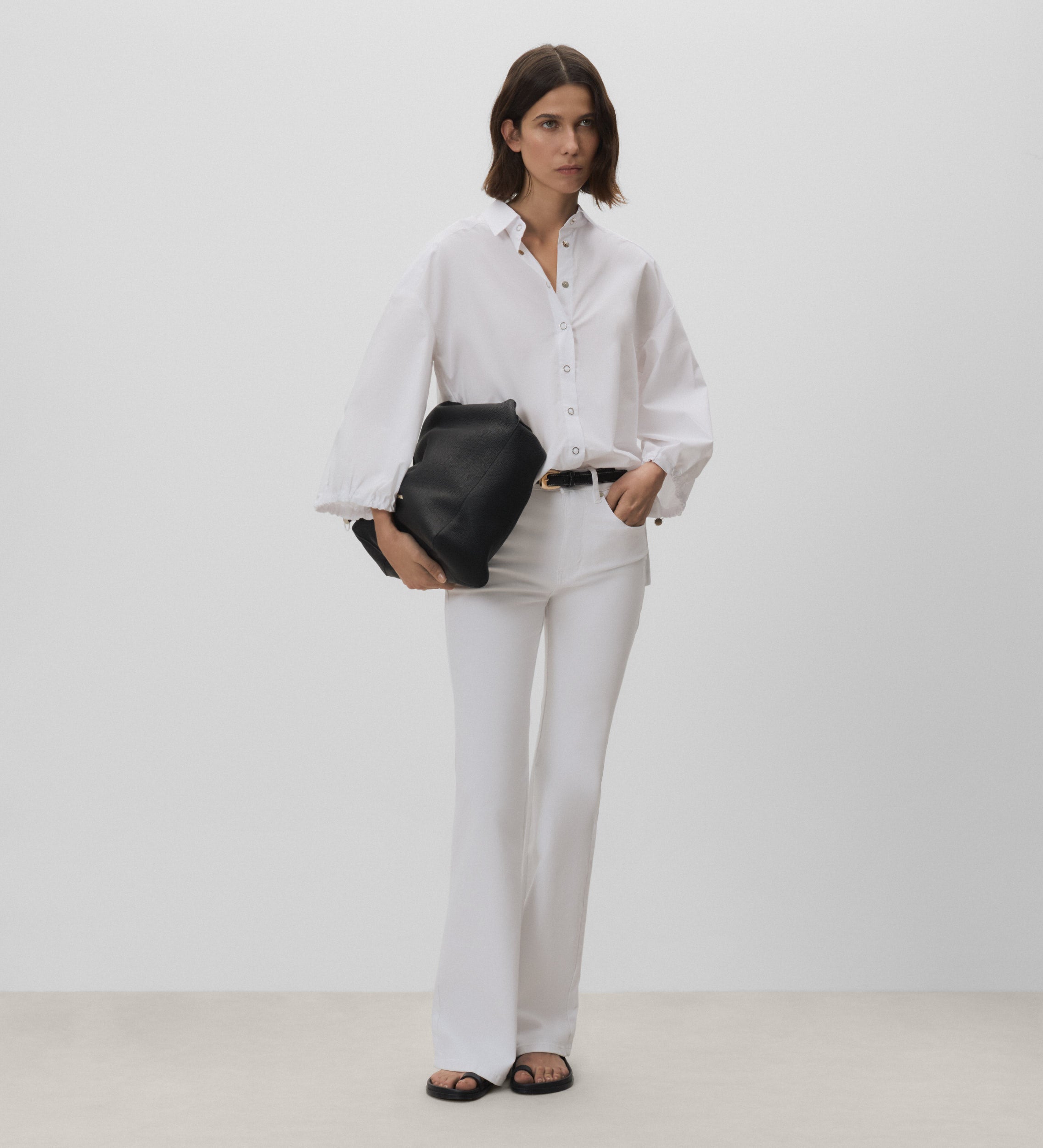Loose puffed sleeve shirt