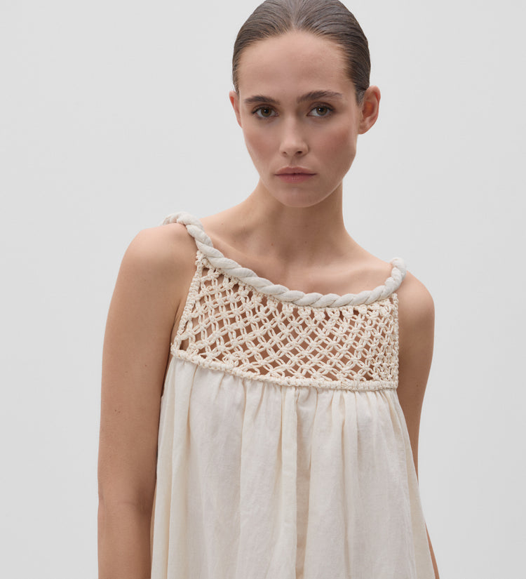 Vestido espalda descubierta
