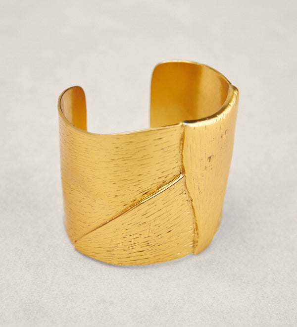 Wide gold bracelet