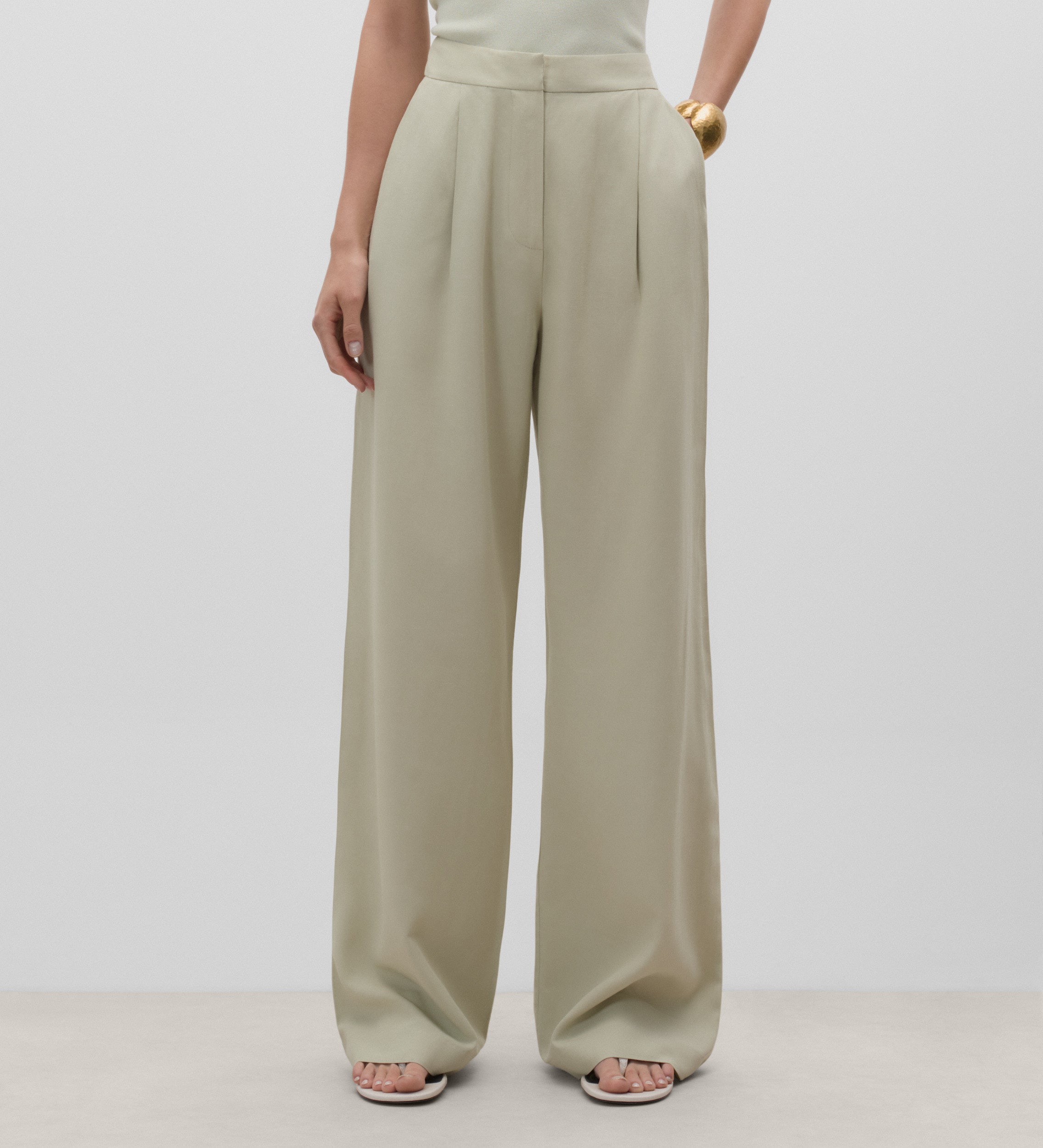 Pantalón pinzas ancho