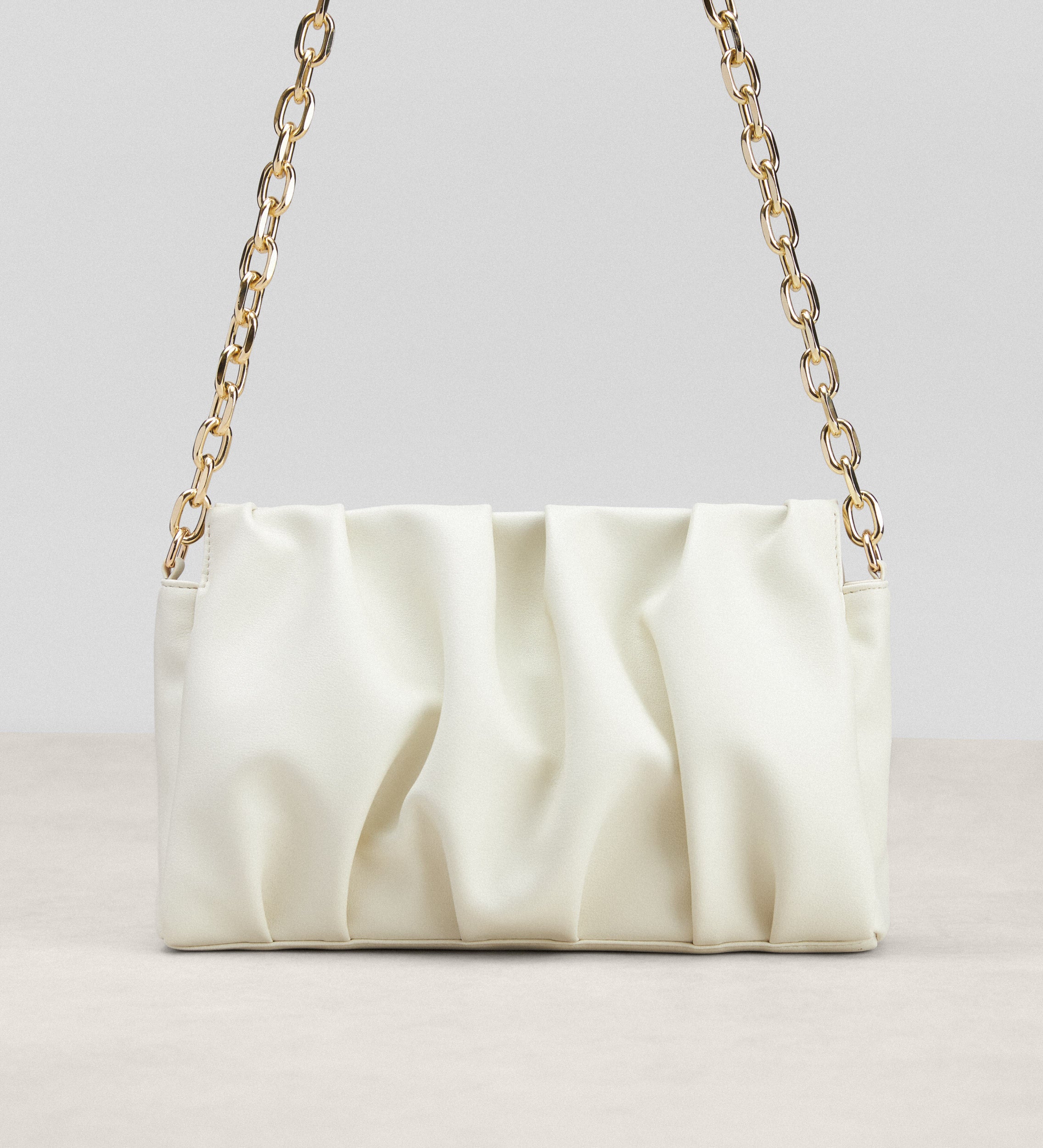 Pleated leather bag