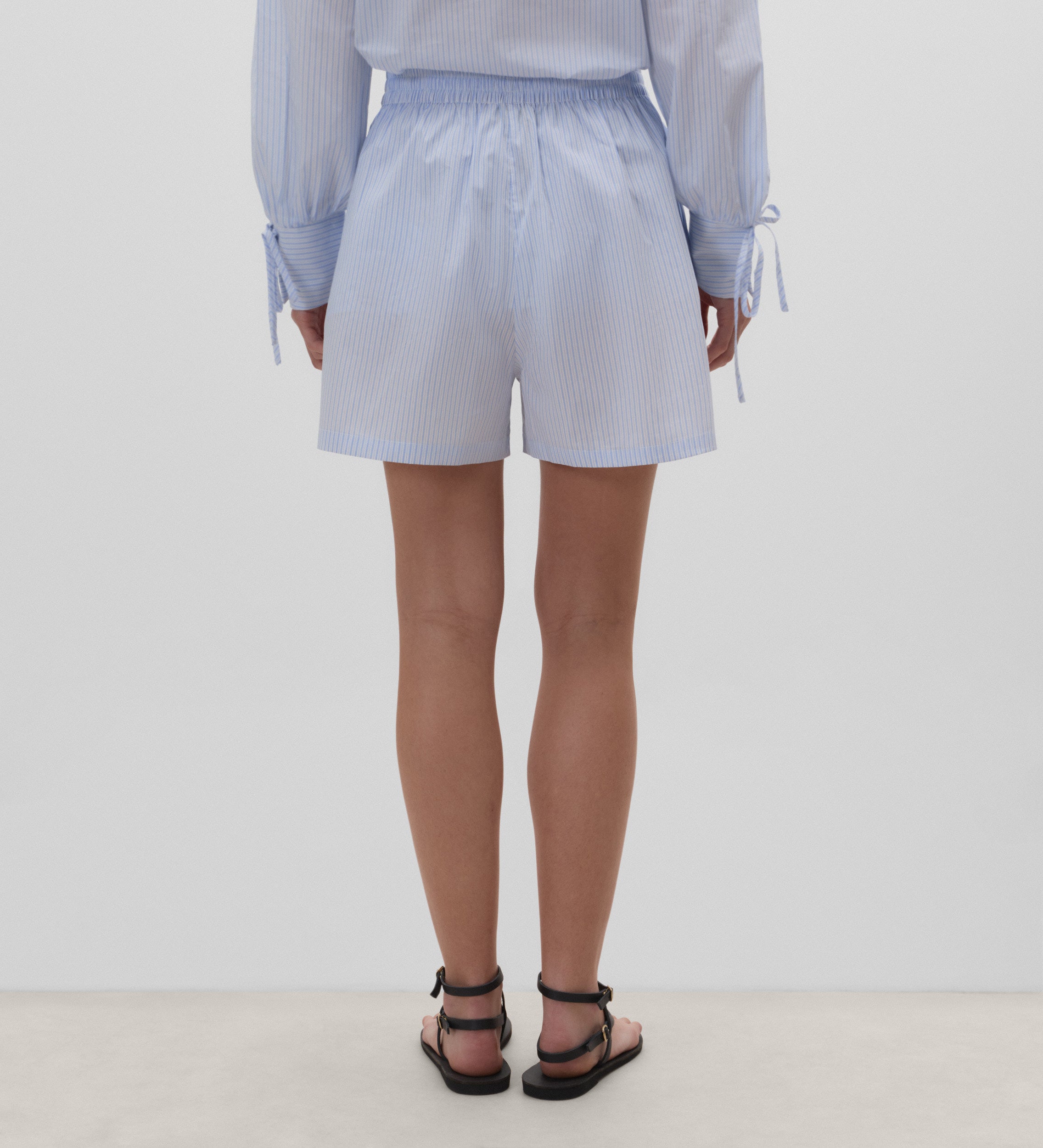 Short punto