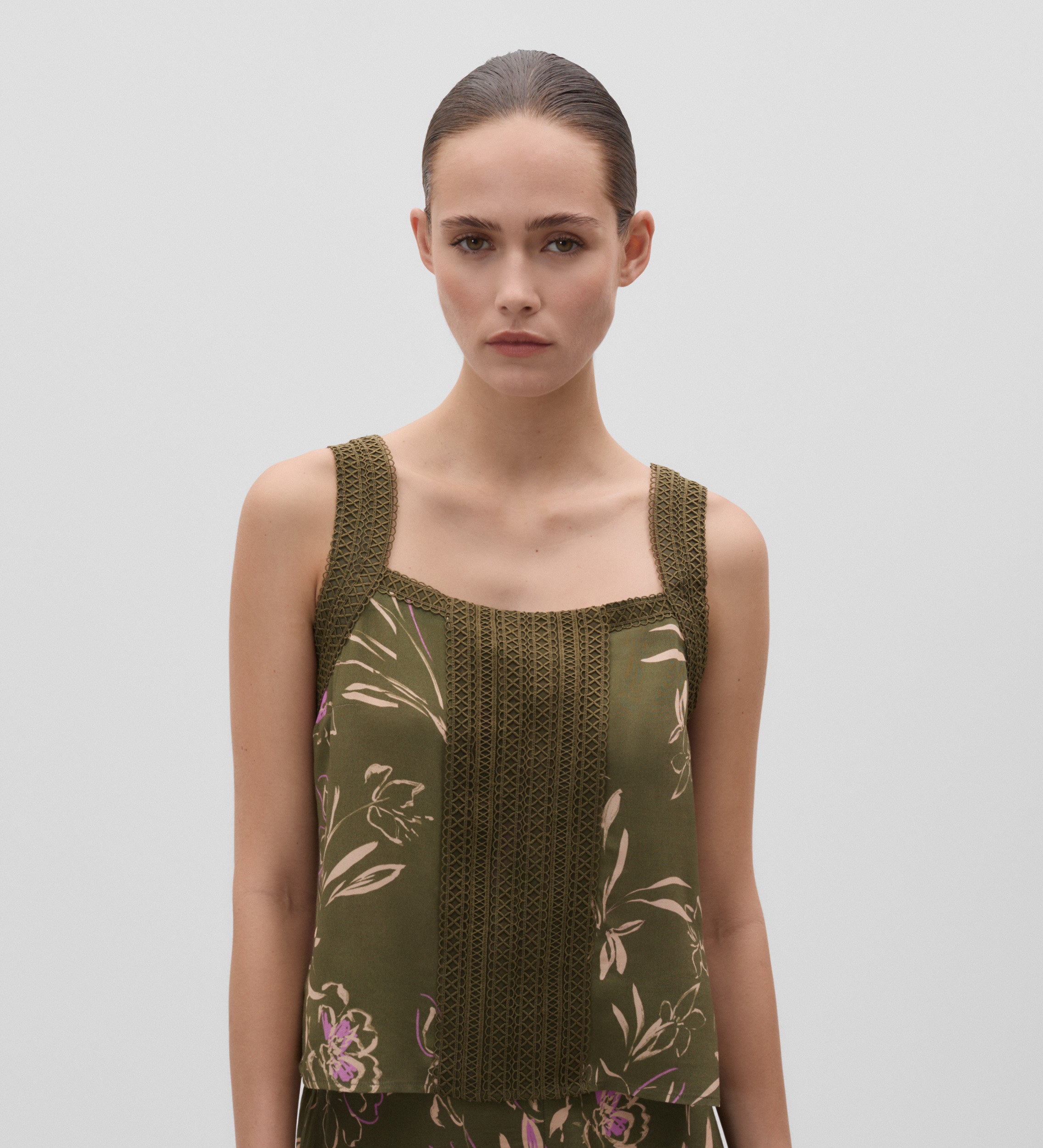 Top tirantes estampado