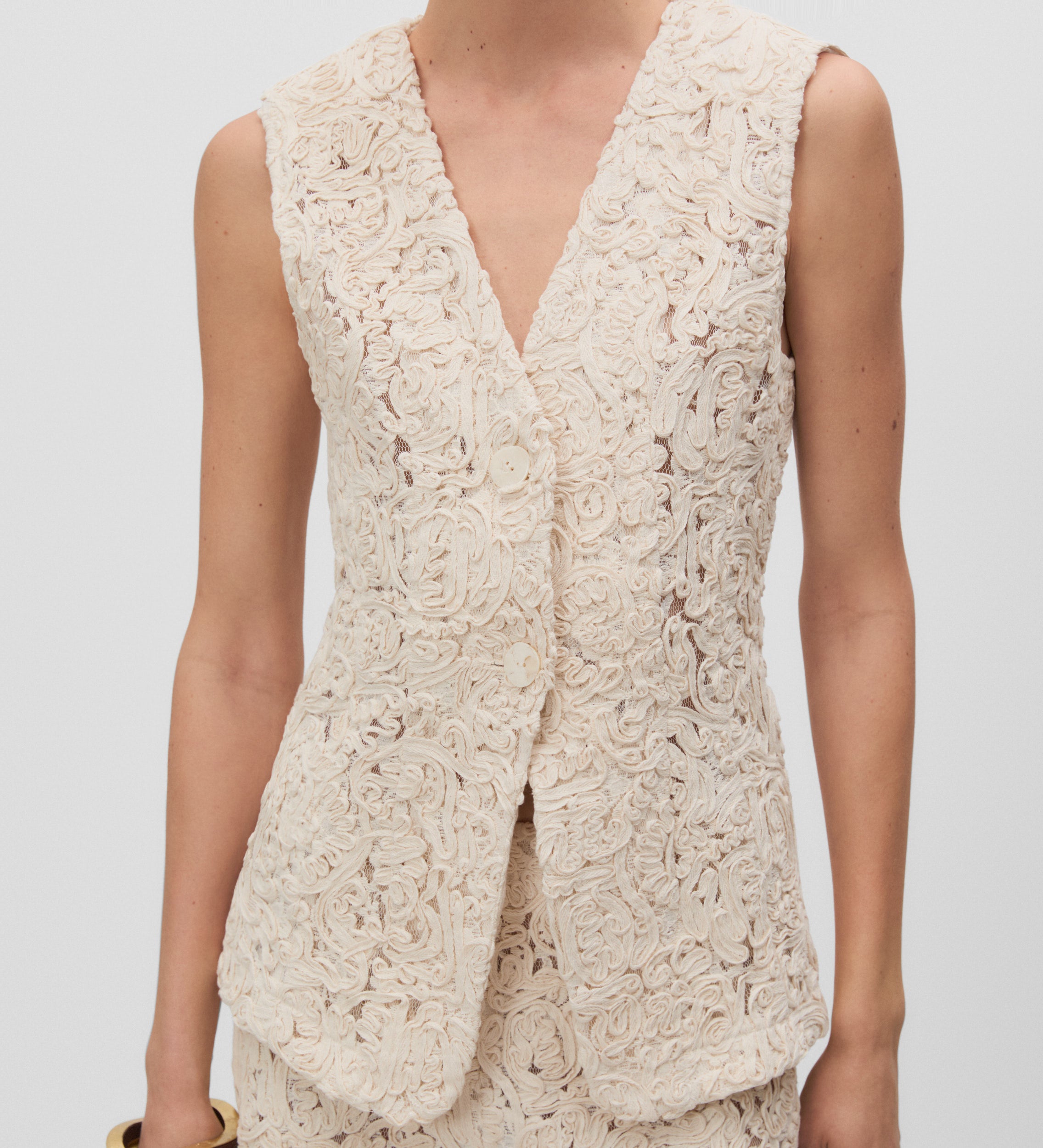 Rebrodé vest