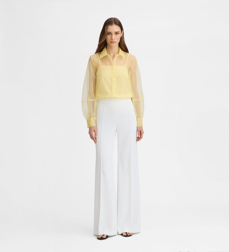 Pantalón acampanado