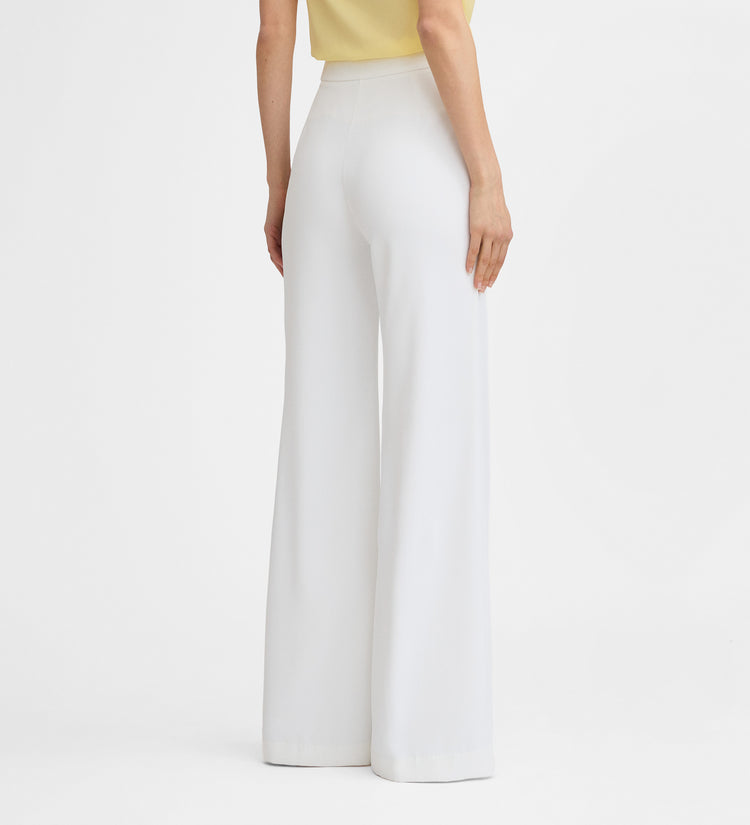 Pantalón acampanado