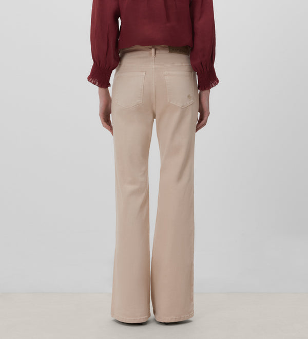 Flared jeans