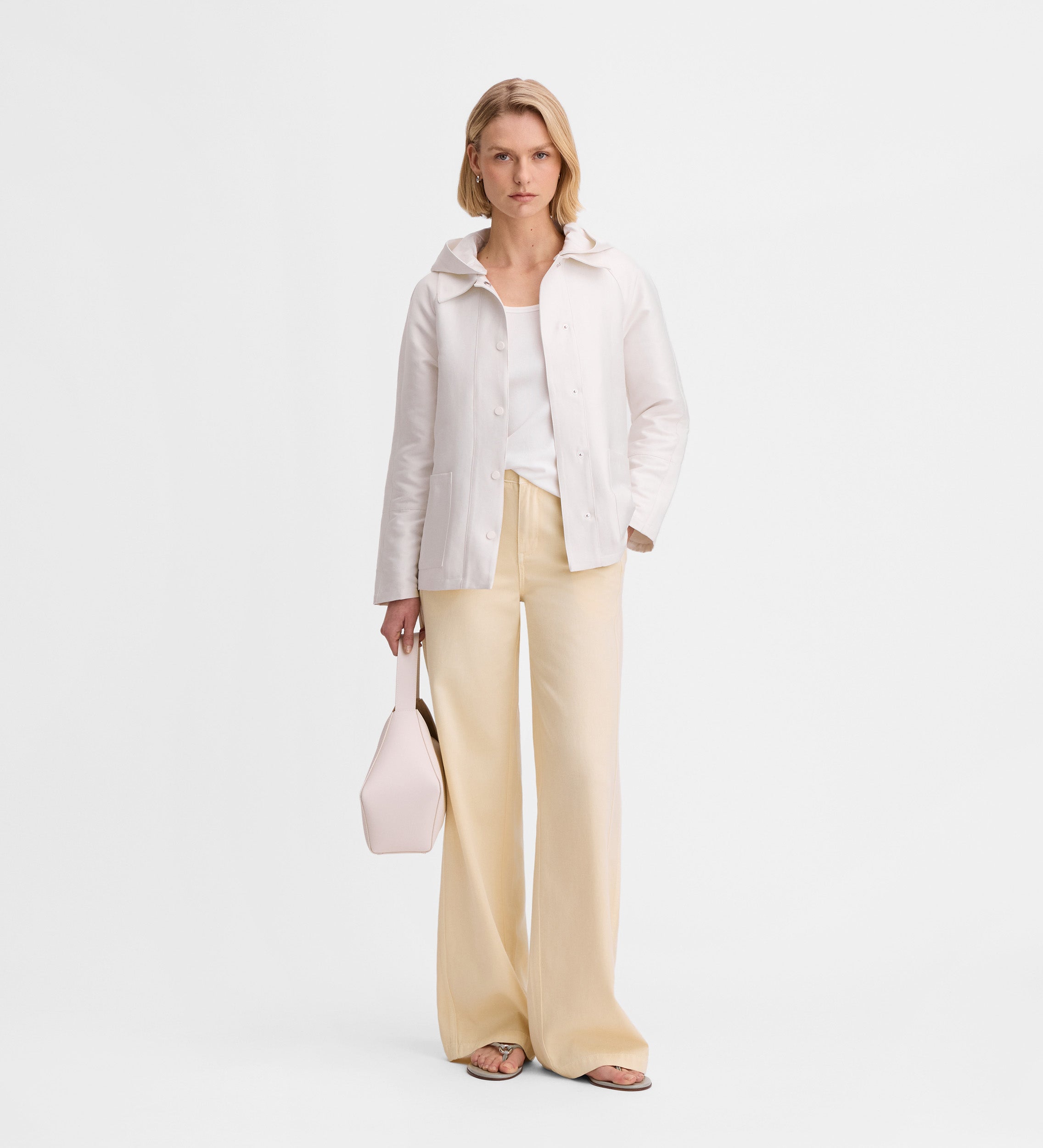 Chaqueta técnica capucha