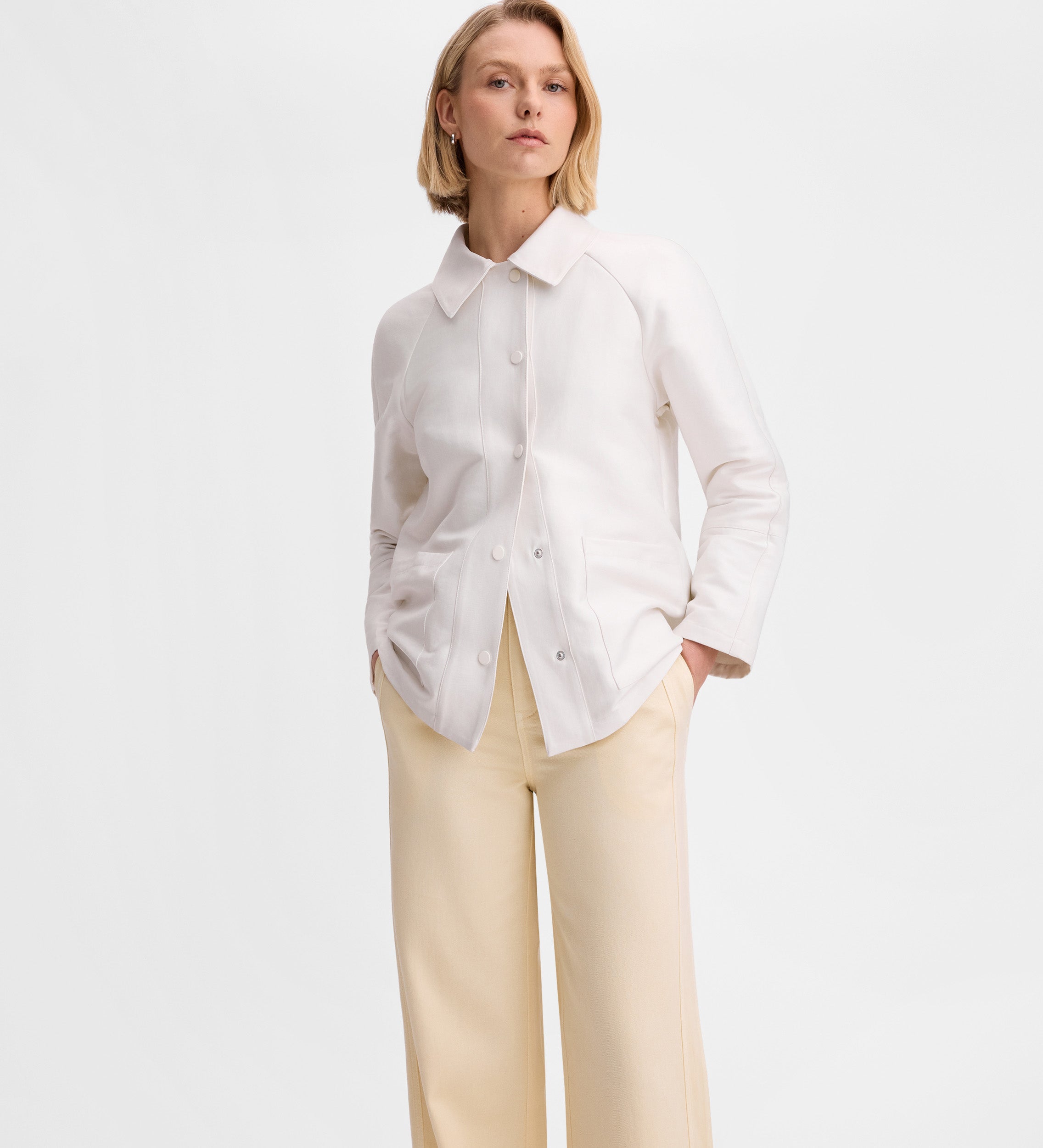 Chaqueta técnica capucha