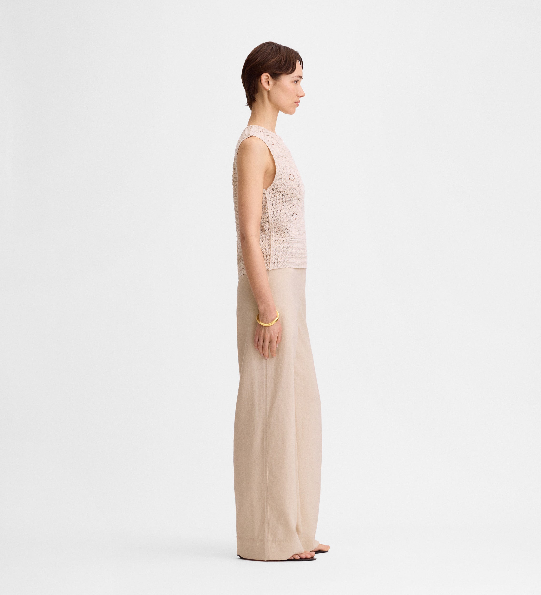 Pantalón largo ancho