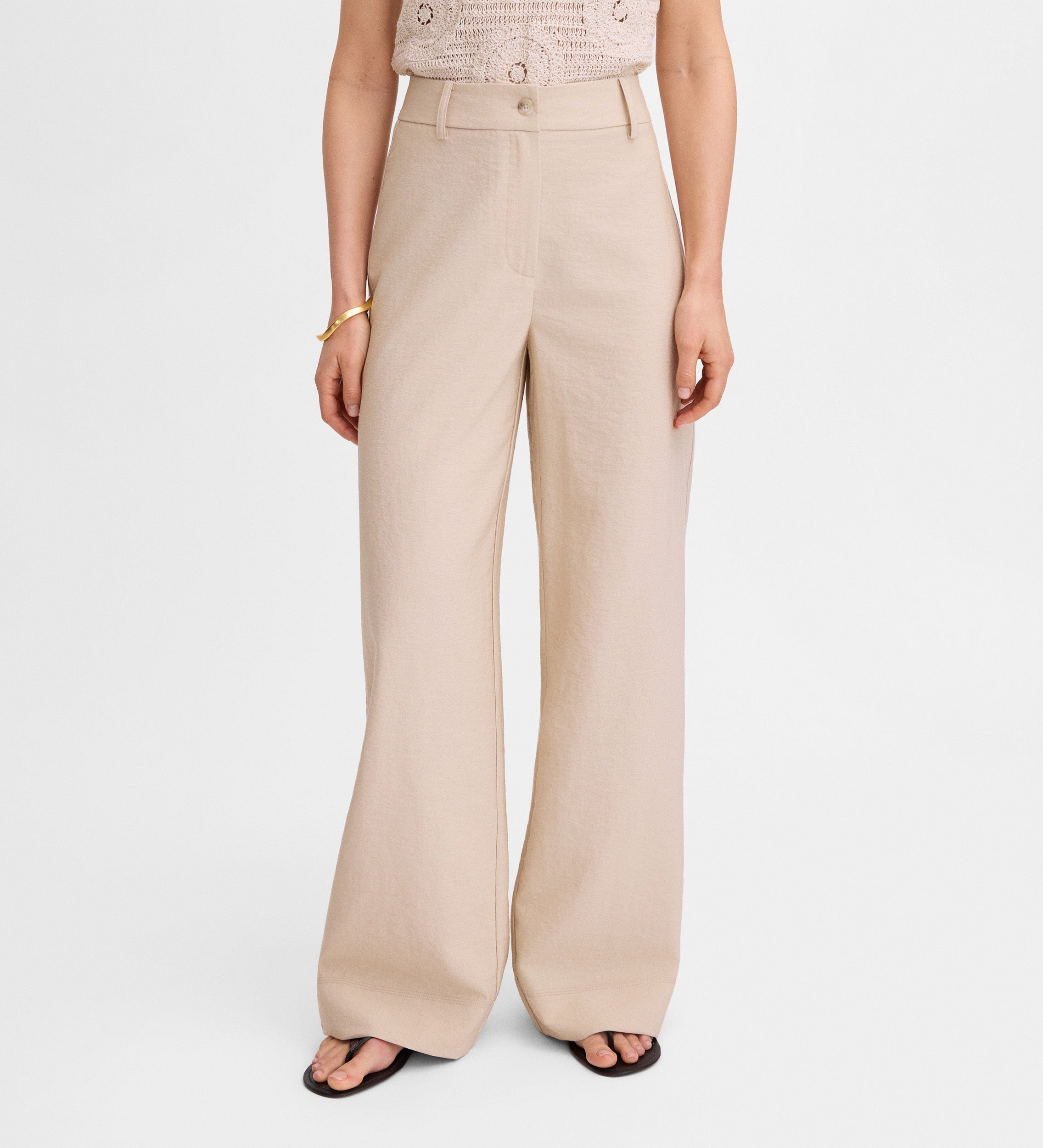 Pantalón largo ancho