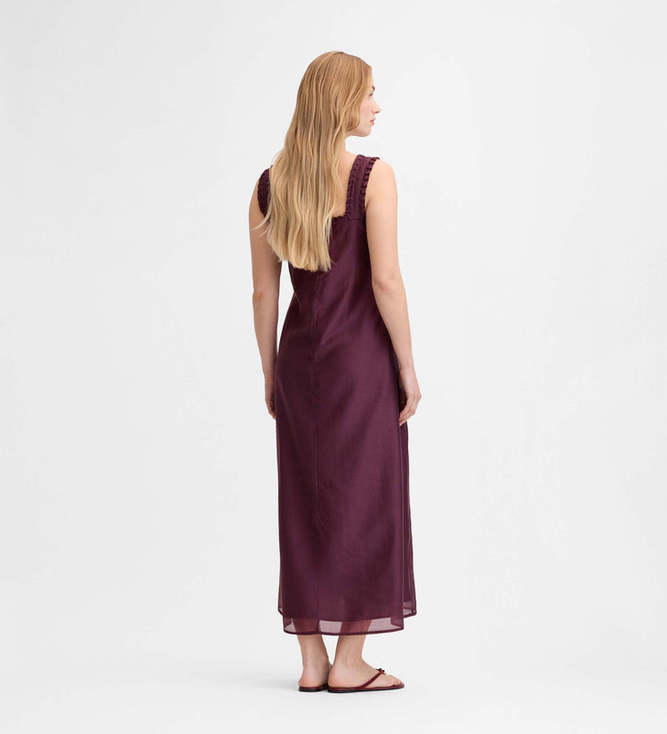 Vestido largo detalle trenzado