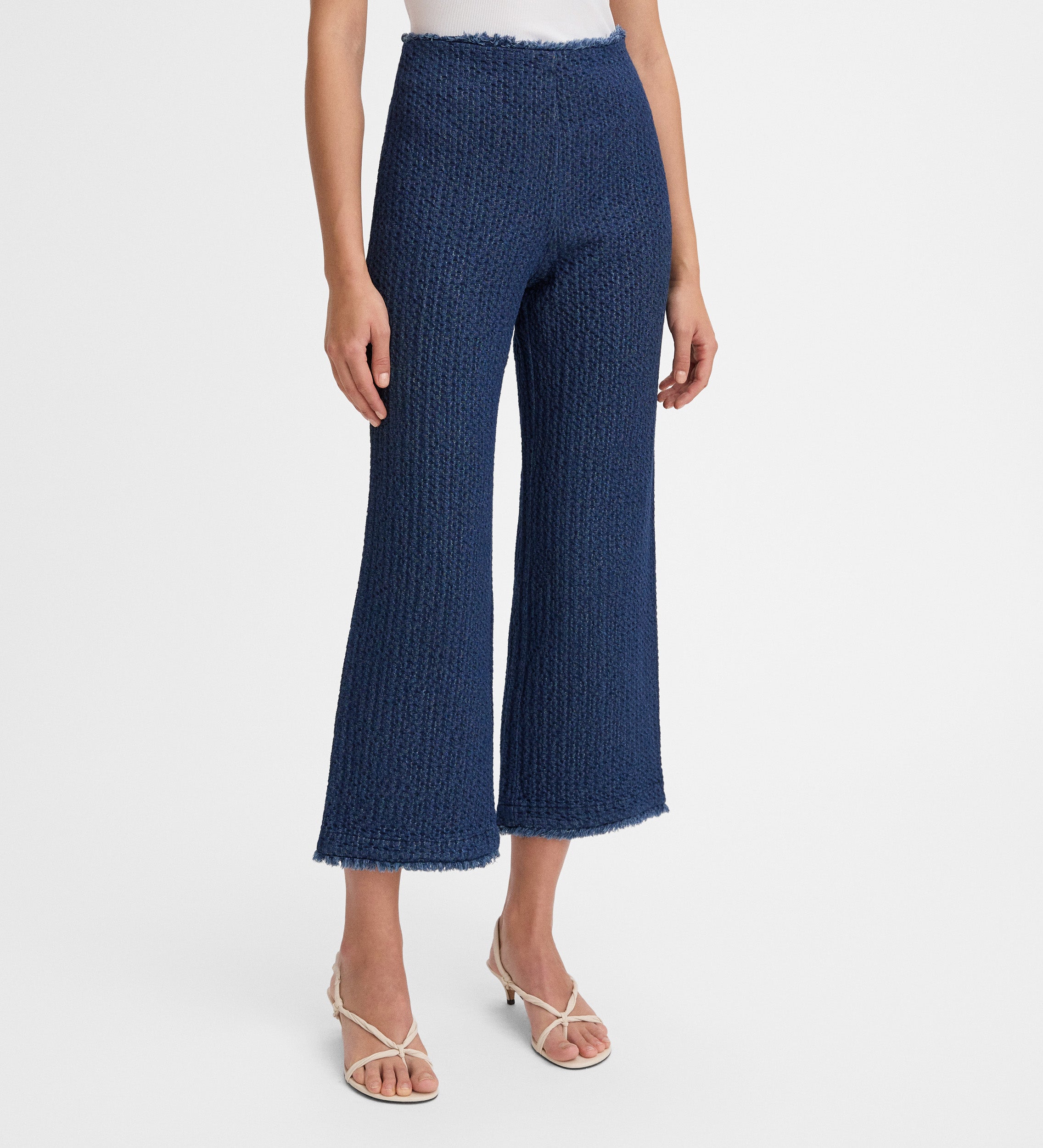 Textured long pants