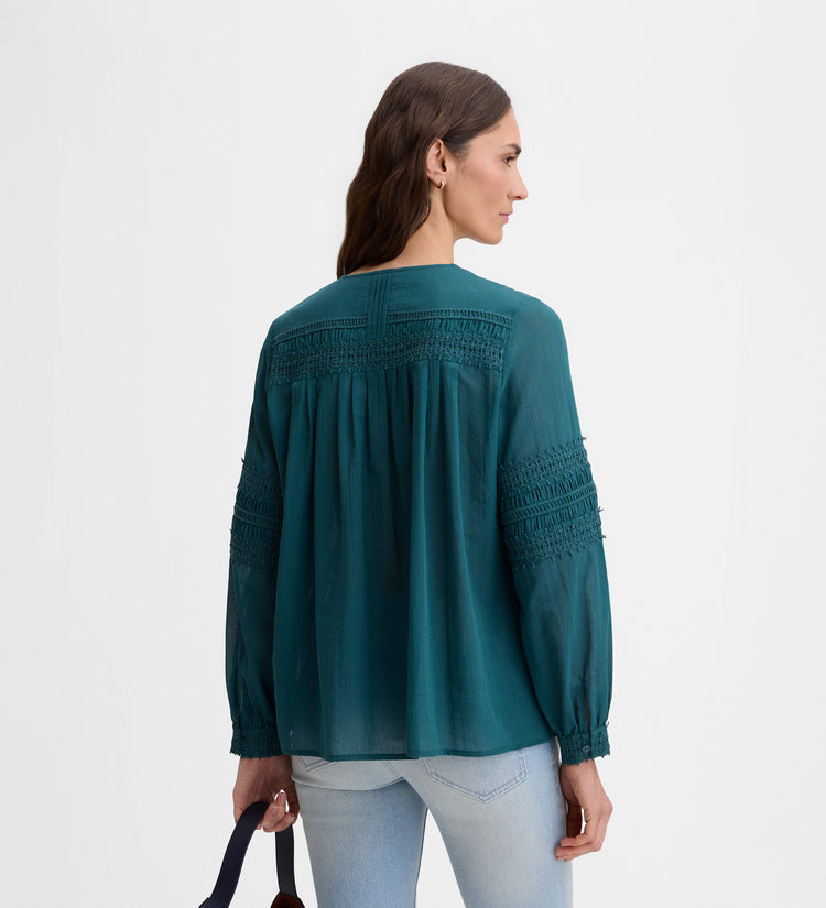 Blusa con pasamanerias