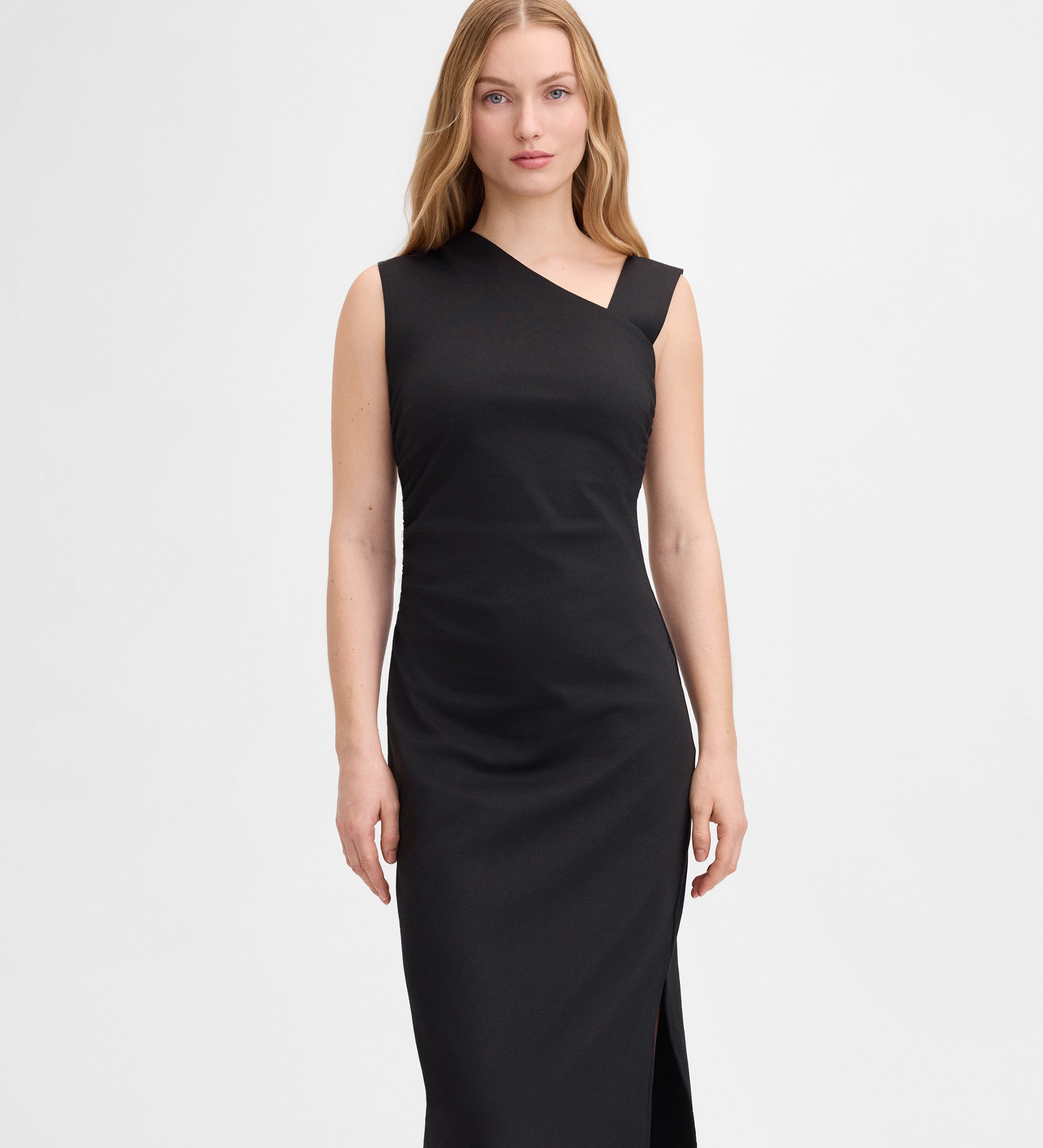 Vestido midi fruncido