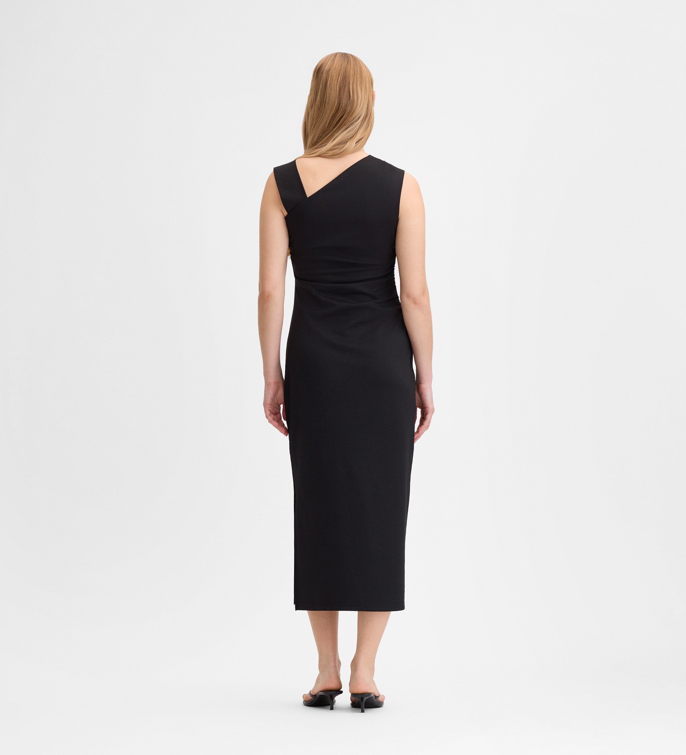 Vestido midi fruncido