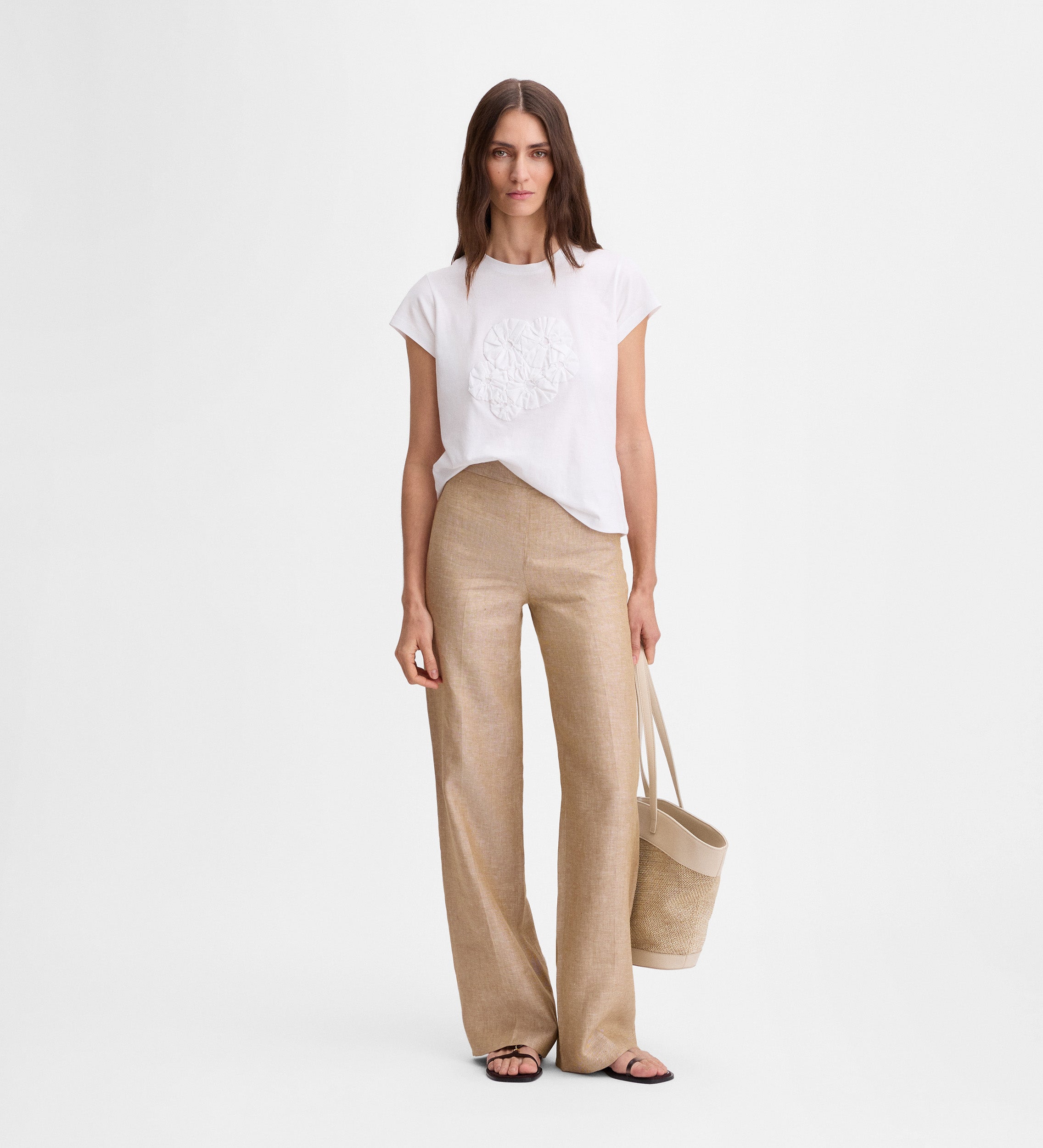 Camiseta con bordado