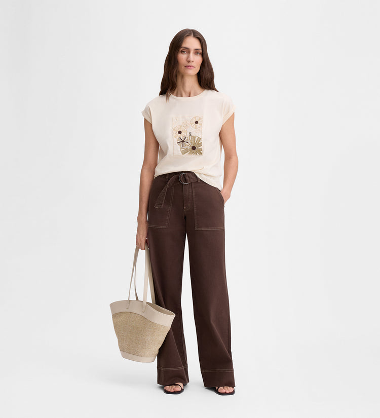 Camiseta con bordado